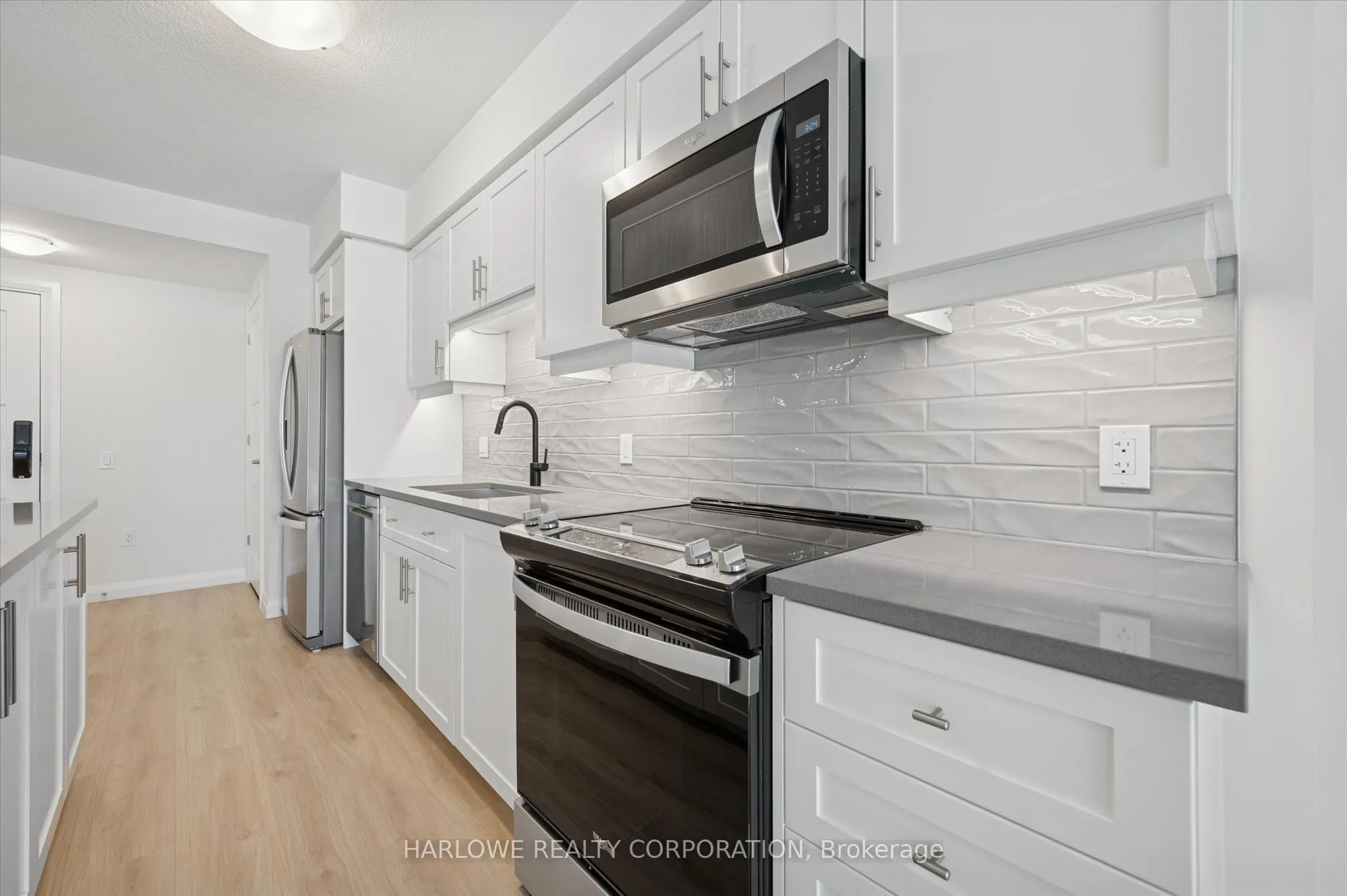 93 Arthur Street S #510