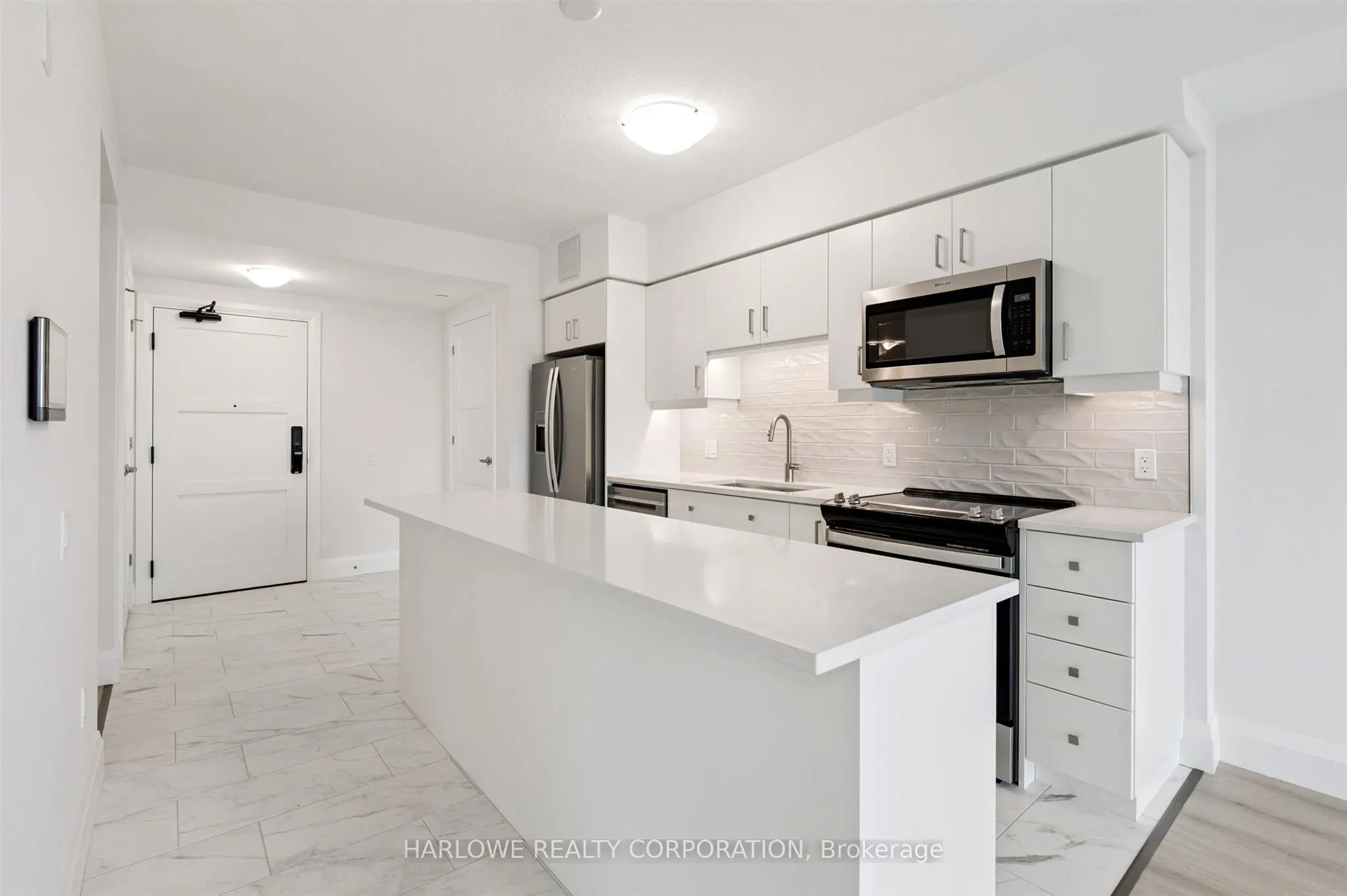 93 Arthur Street S #805