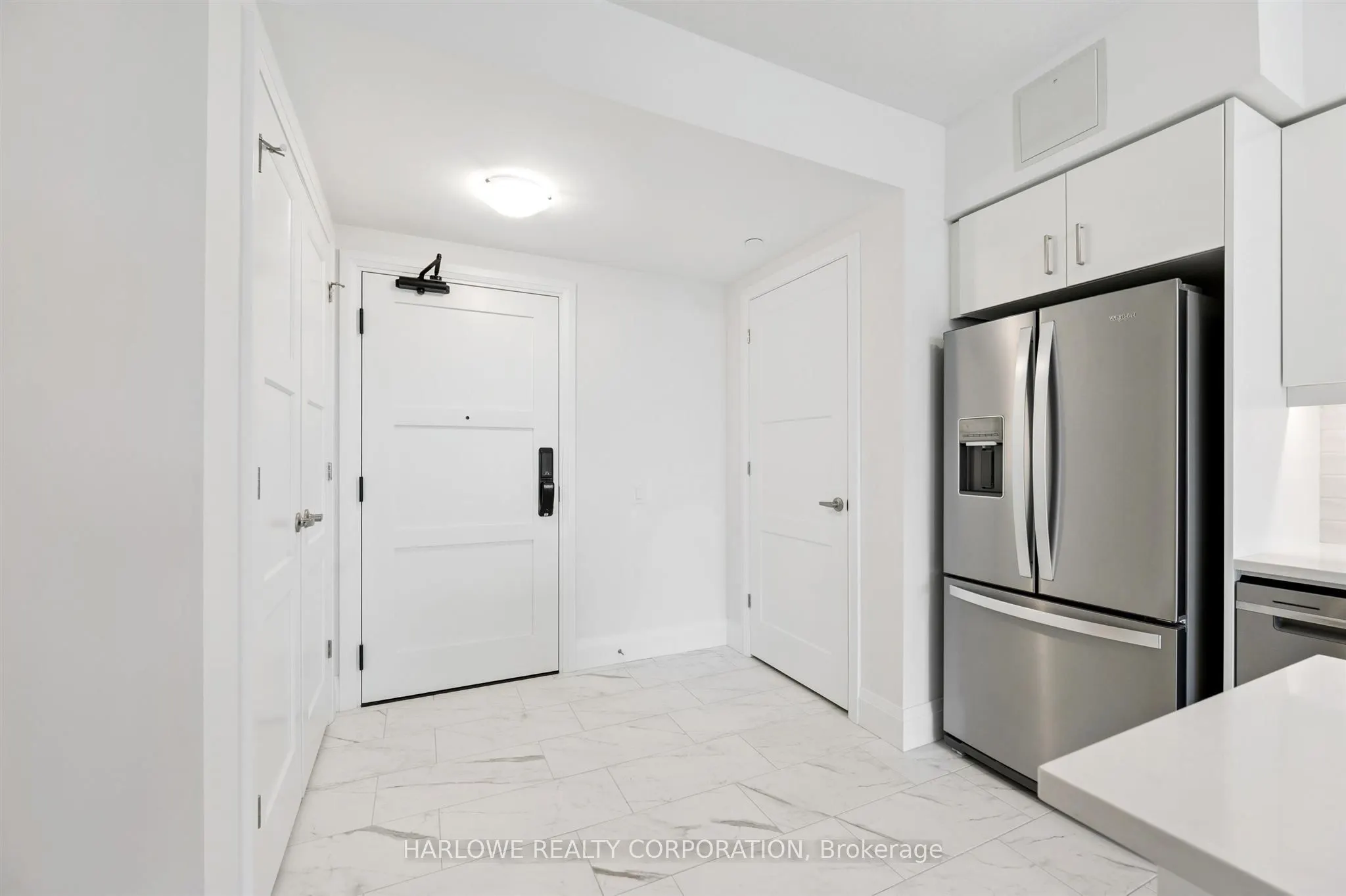 93 Arthur Street S #805