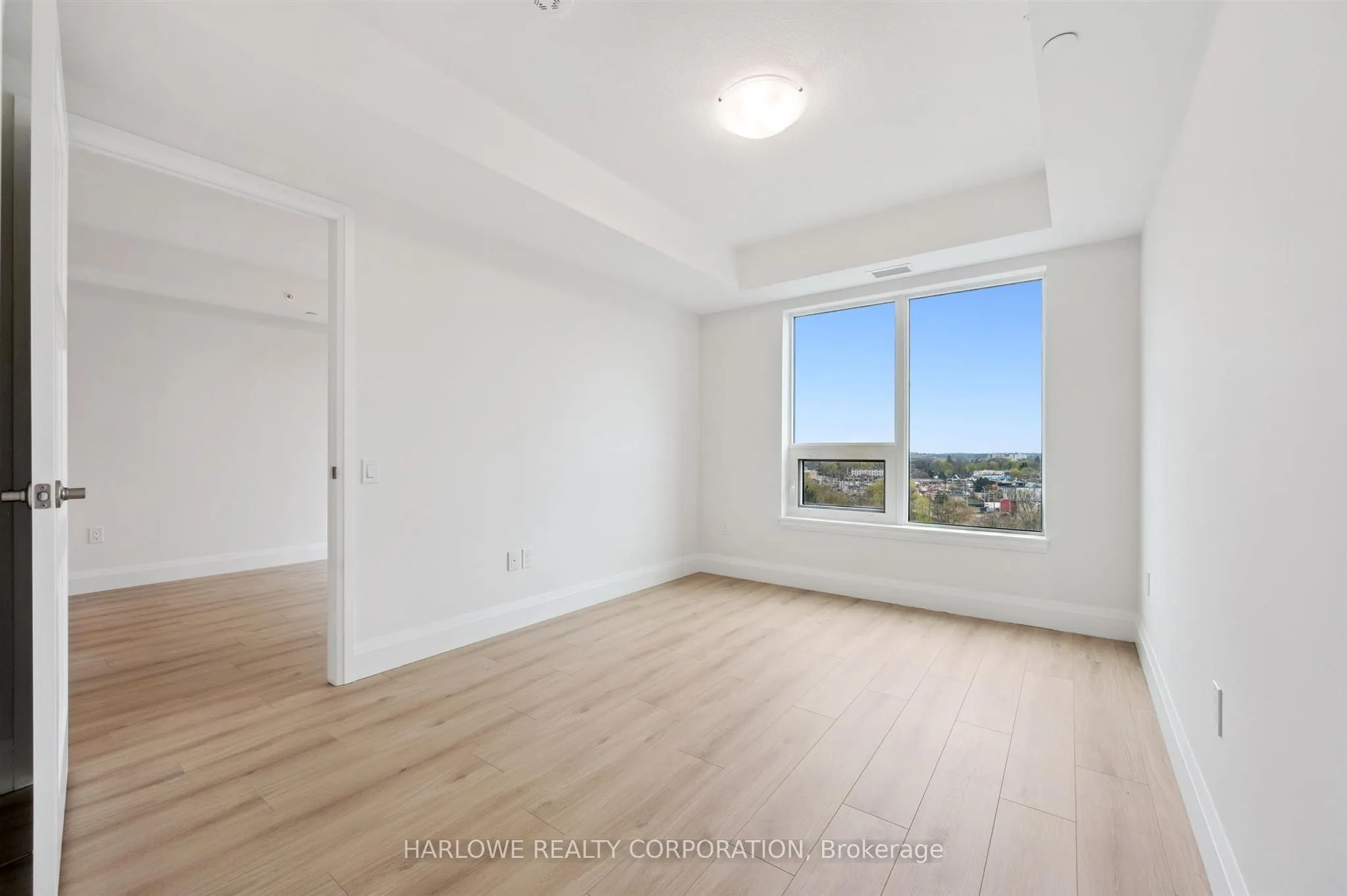 93 Arthur Street S #805