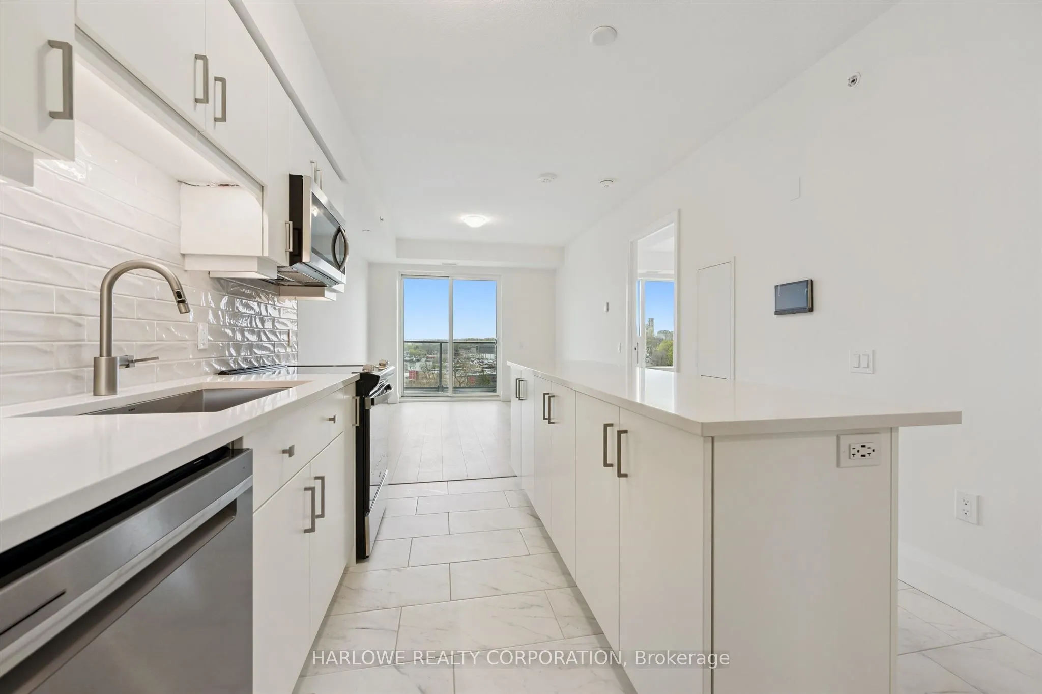 93 Arthur Street S #805