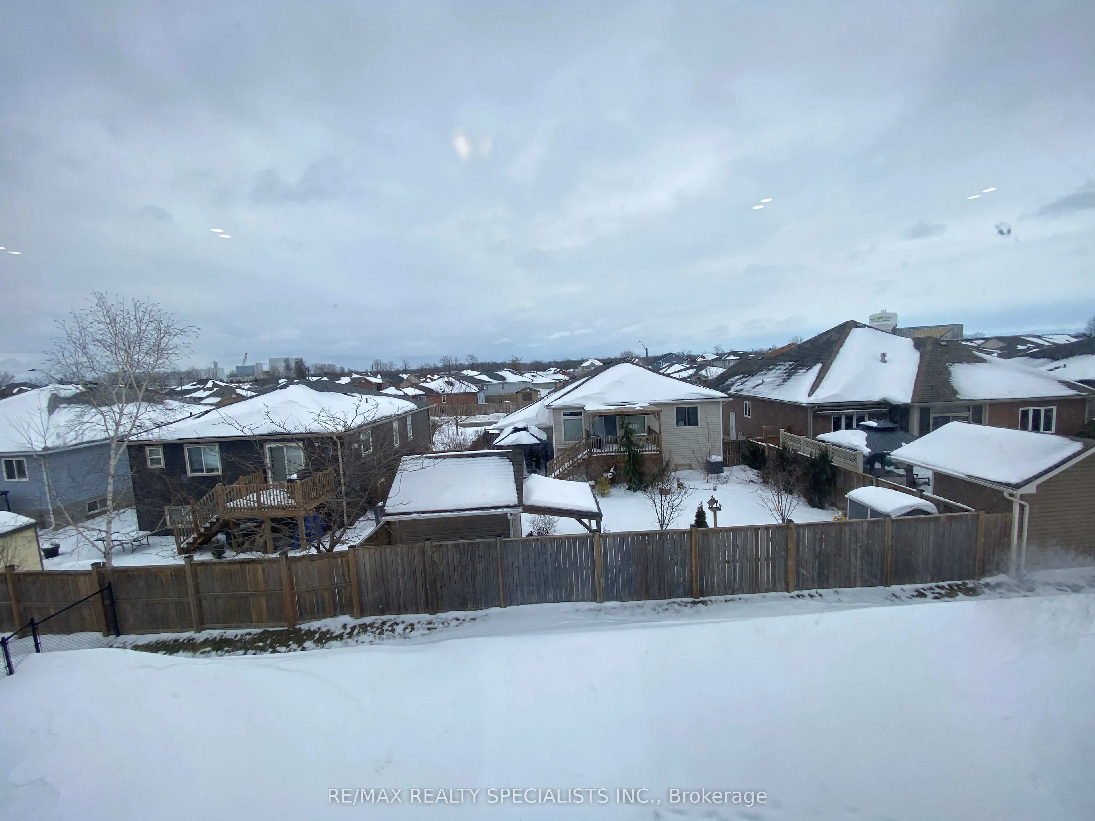 17 Oriole Crescent