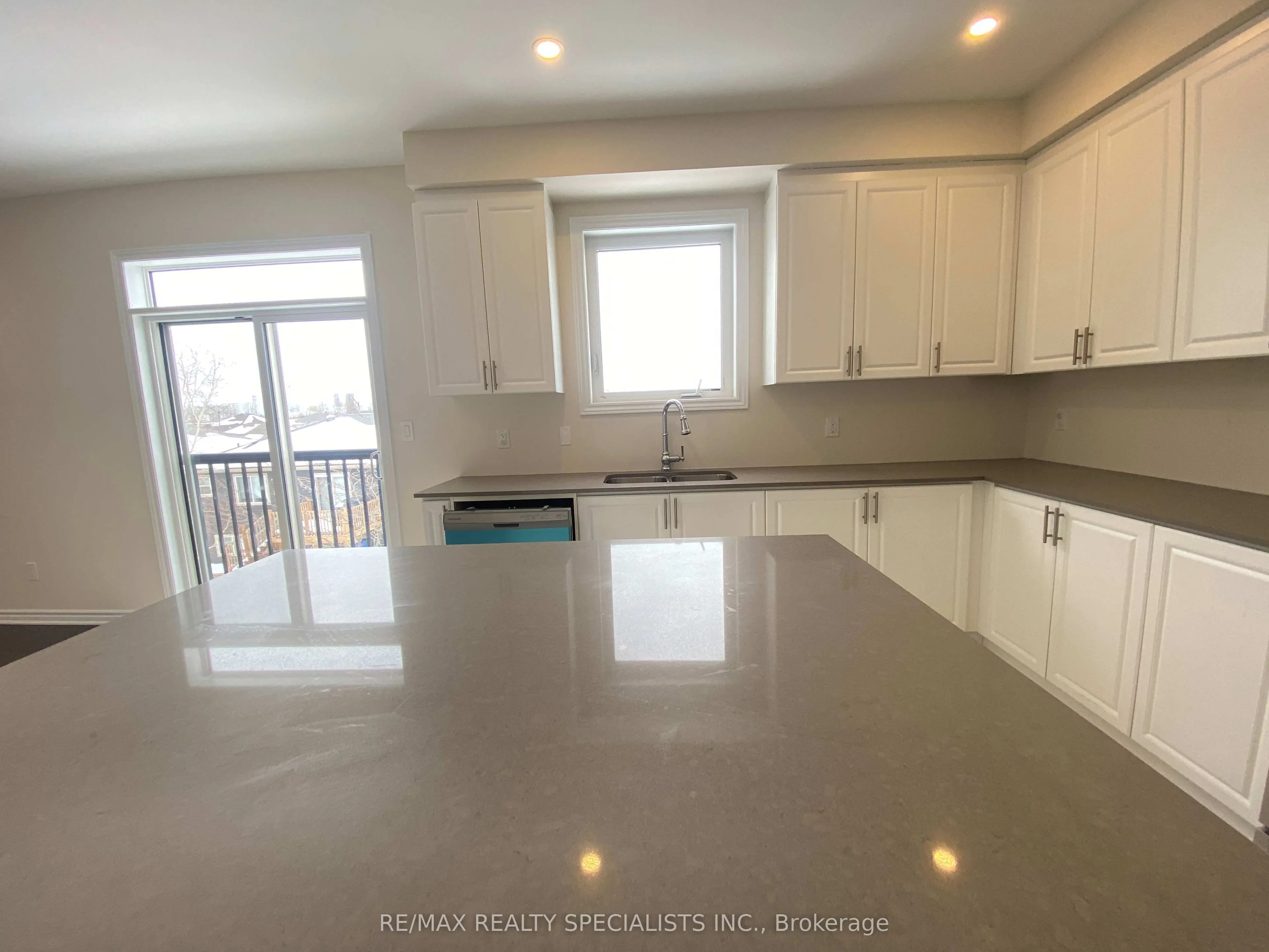 17 Oriole Crescent