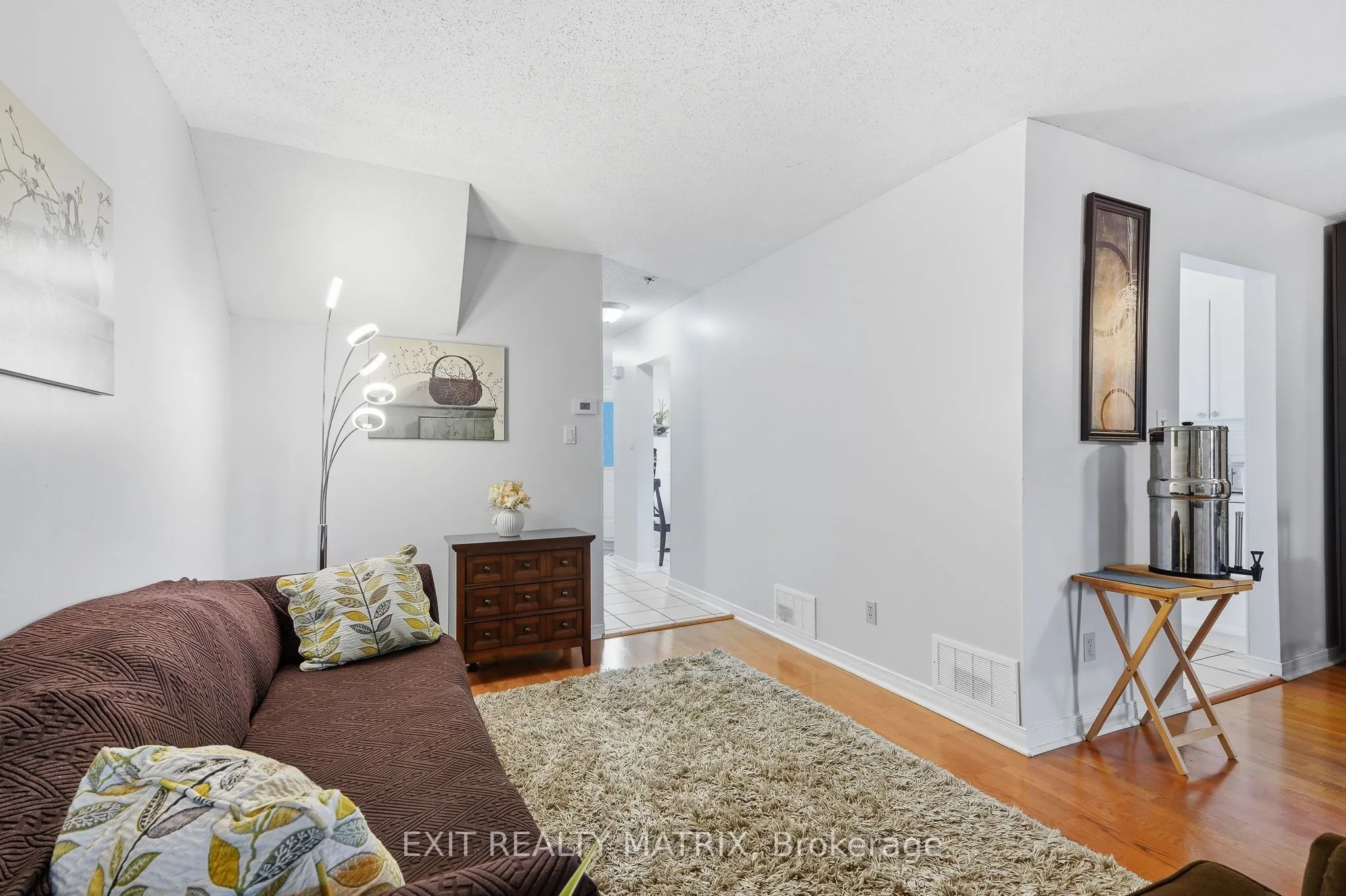 751 Clearcrest Crescent