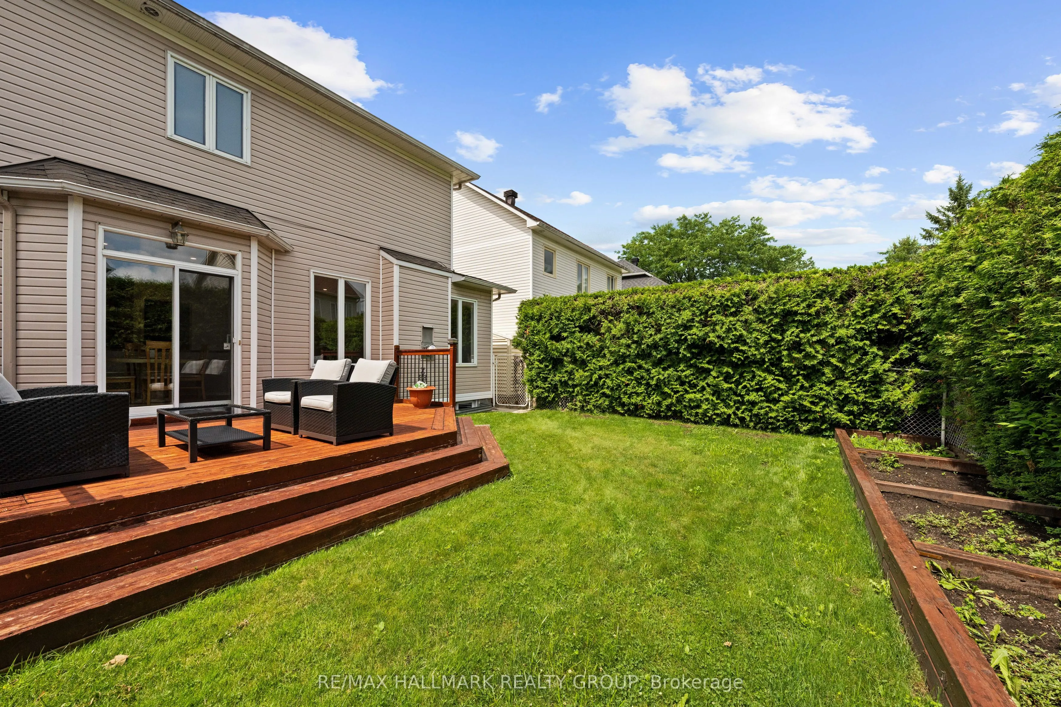 2104 Sandy Oaks Drive