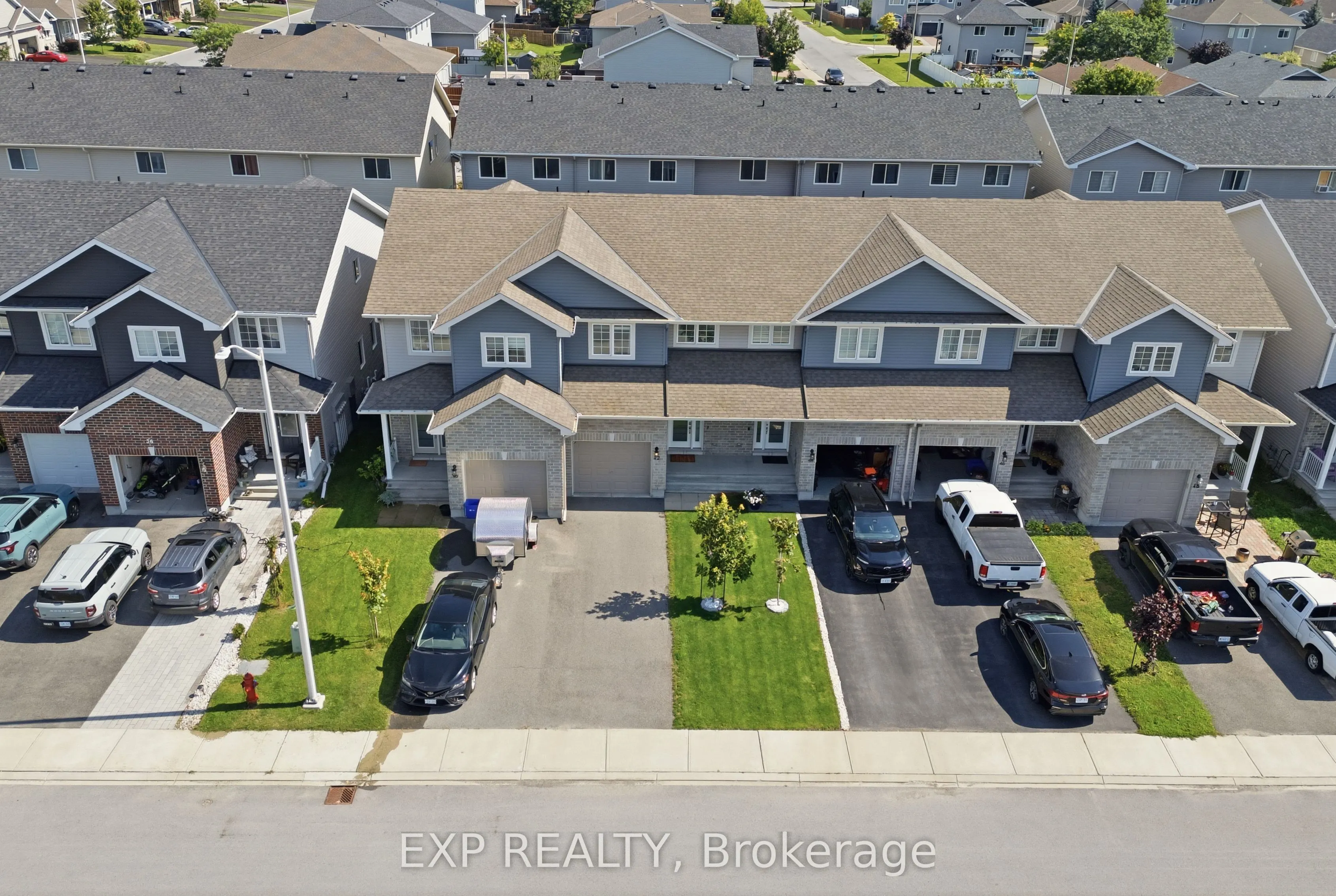 42 Vimy Ridge Crescent