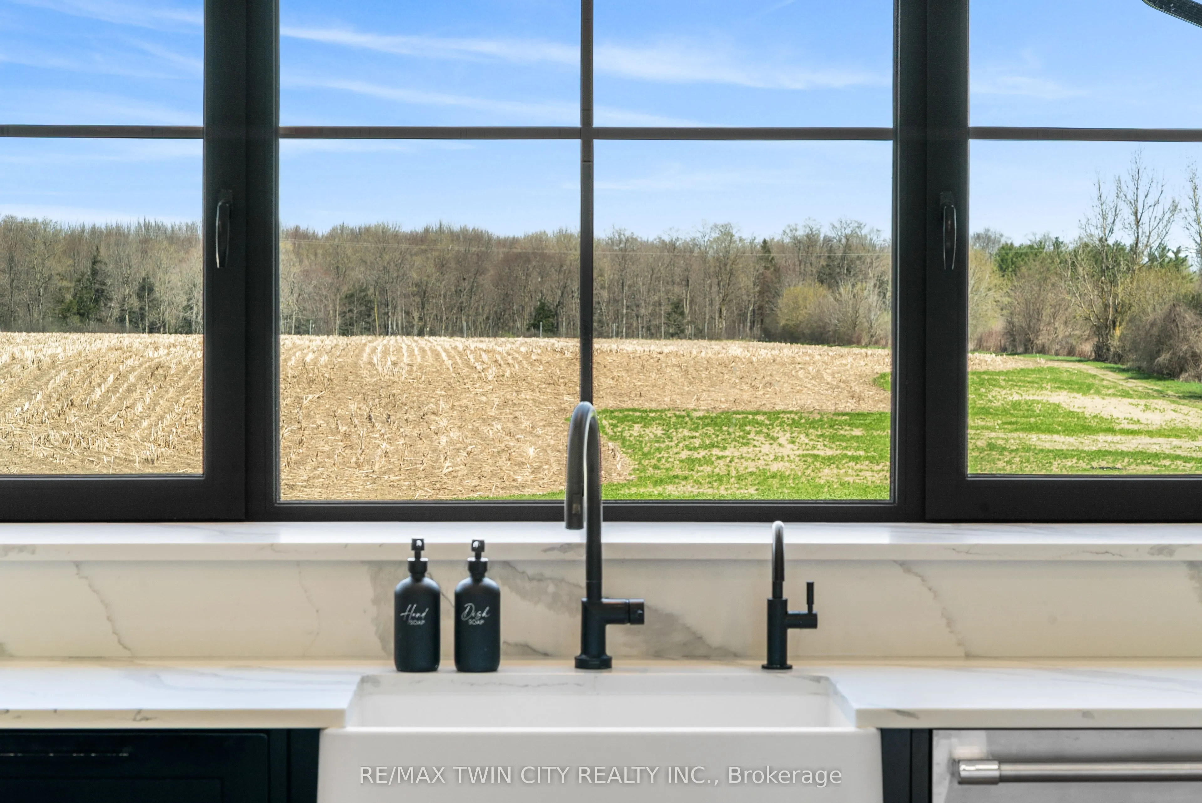 742 Country Squire Road
