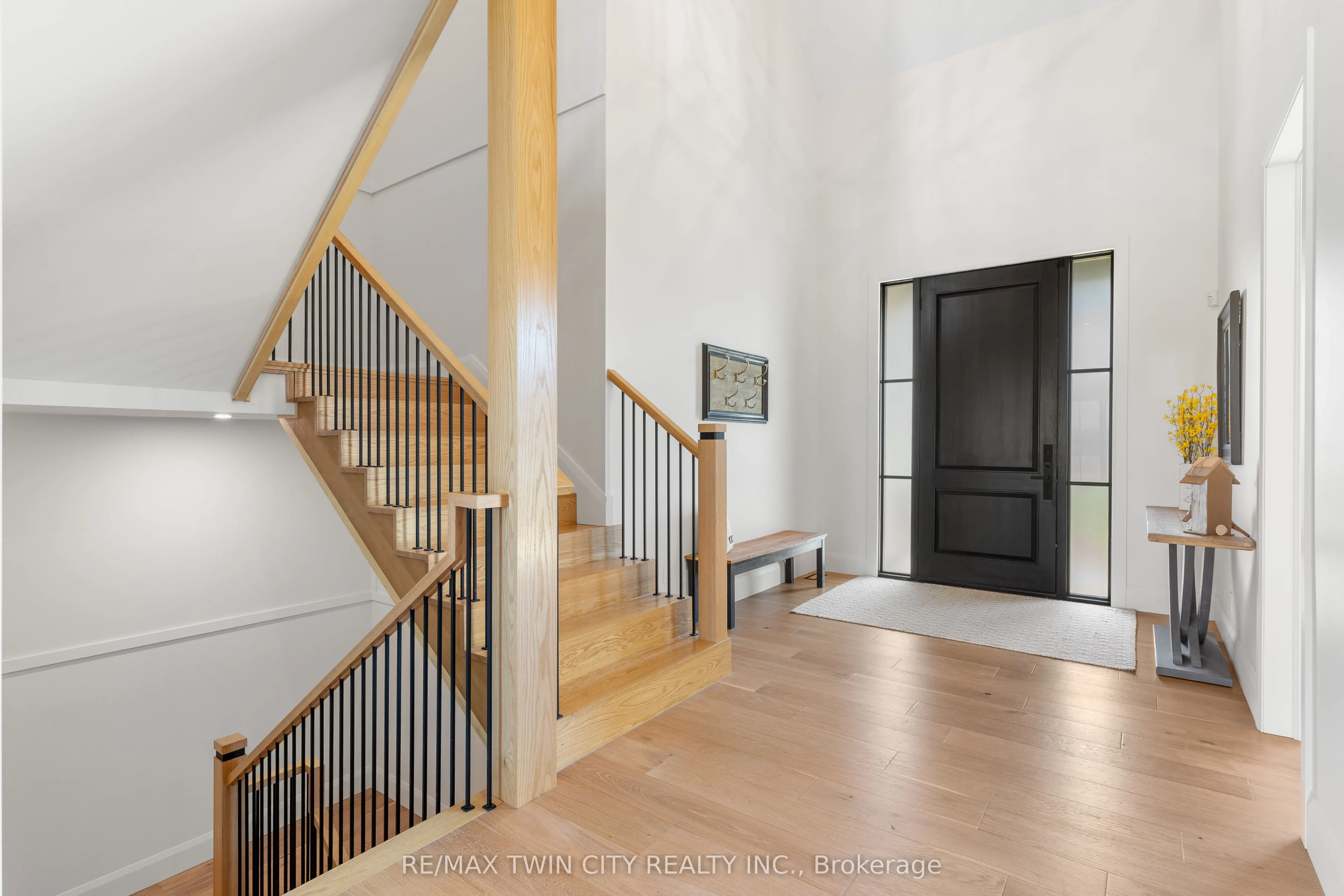 742 Country Squire Road