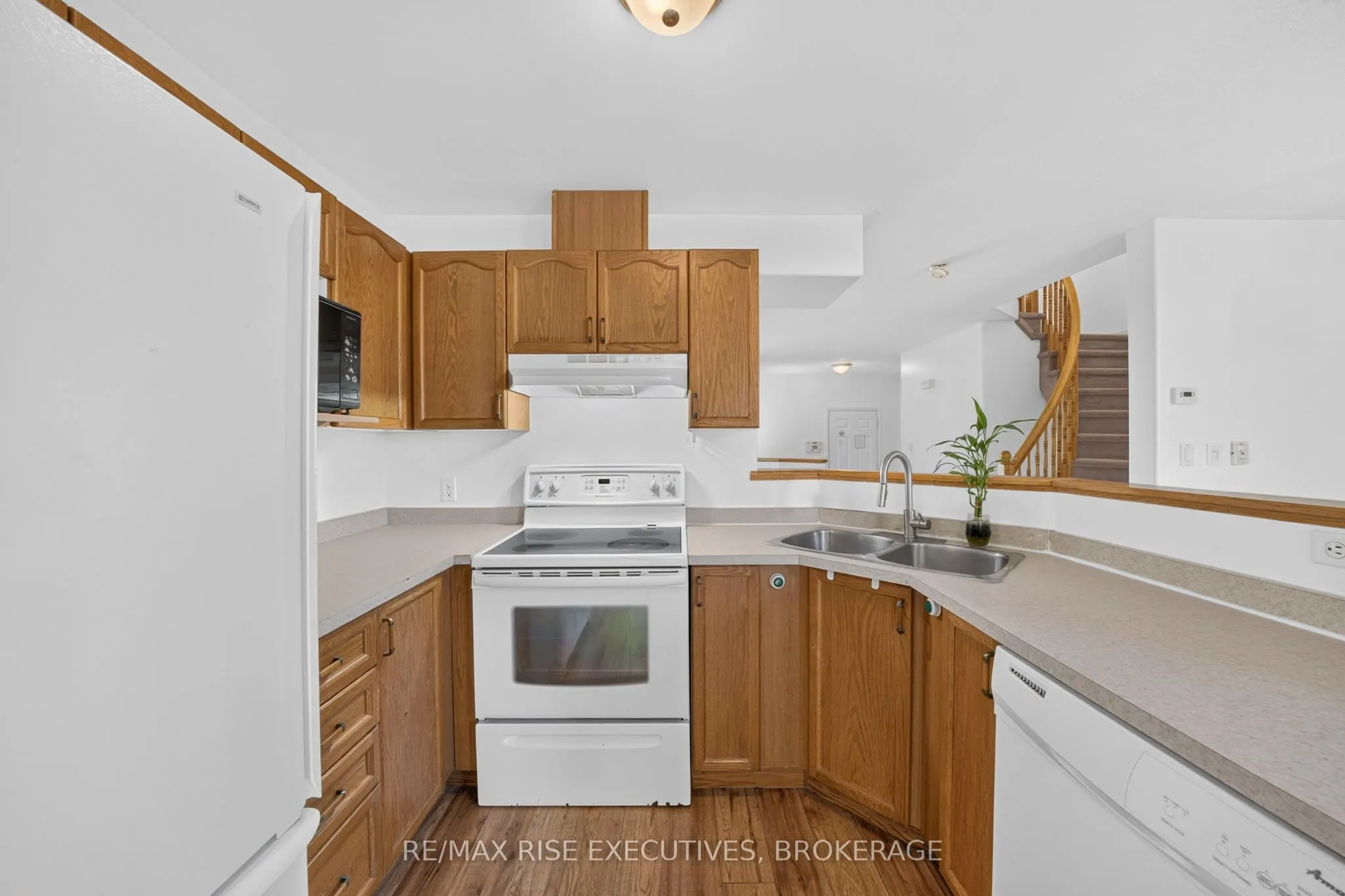 254 Ellesmeer Avenue