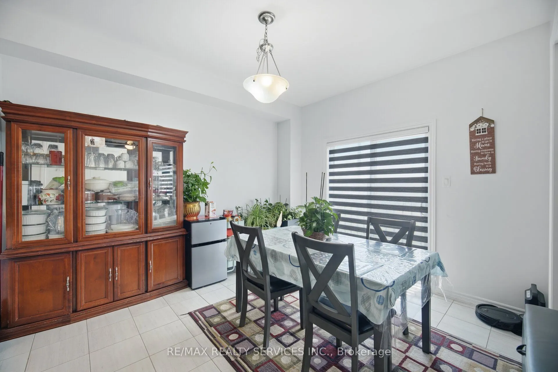 106 Seeley Avenue