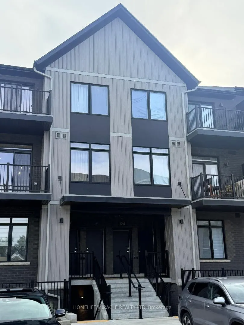 824 Woolwich Street #124
