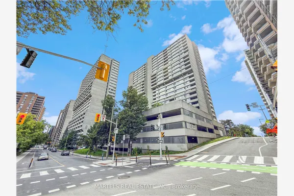 530 Laurier Avenue W #904