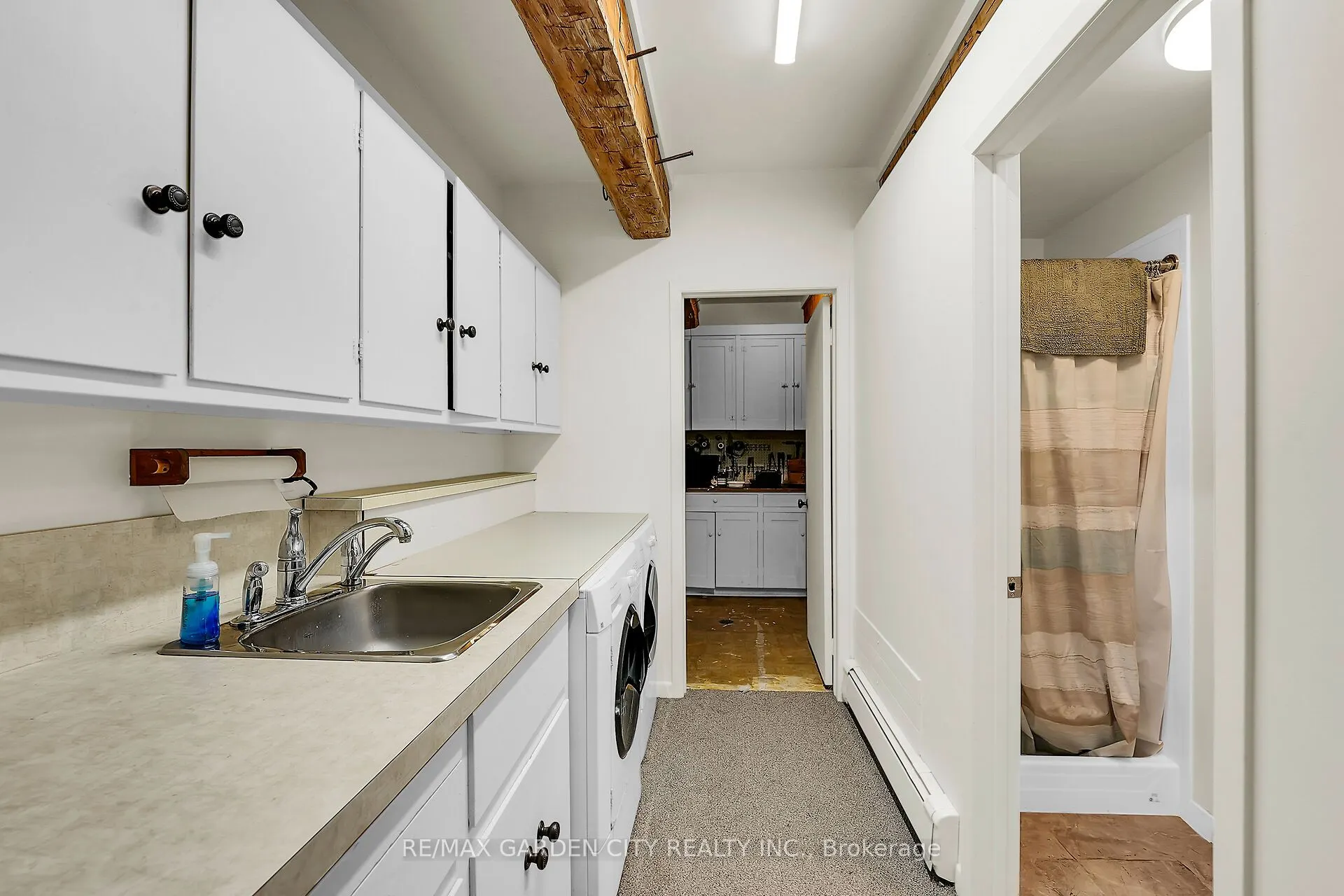 2432 Seburn Road
