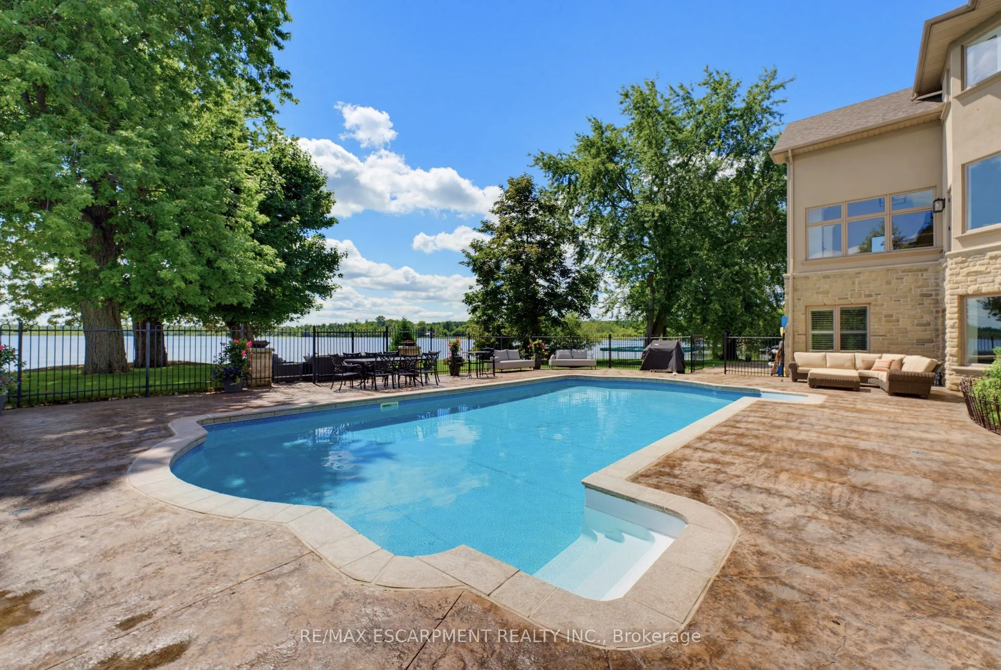 46 Sandy Shore Boulevard