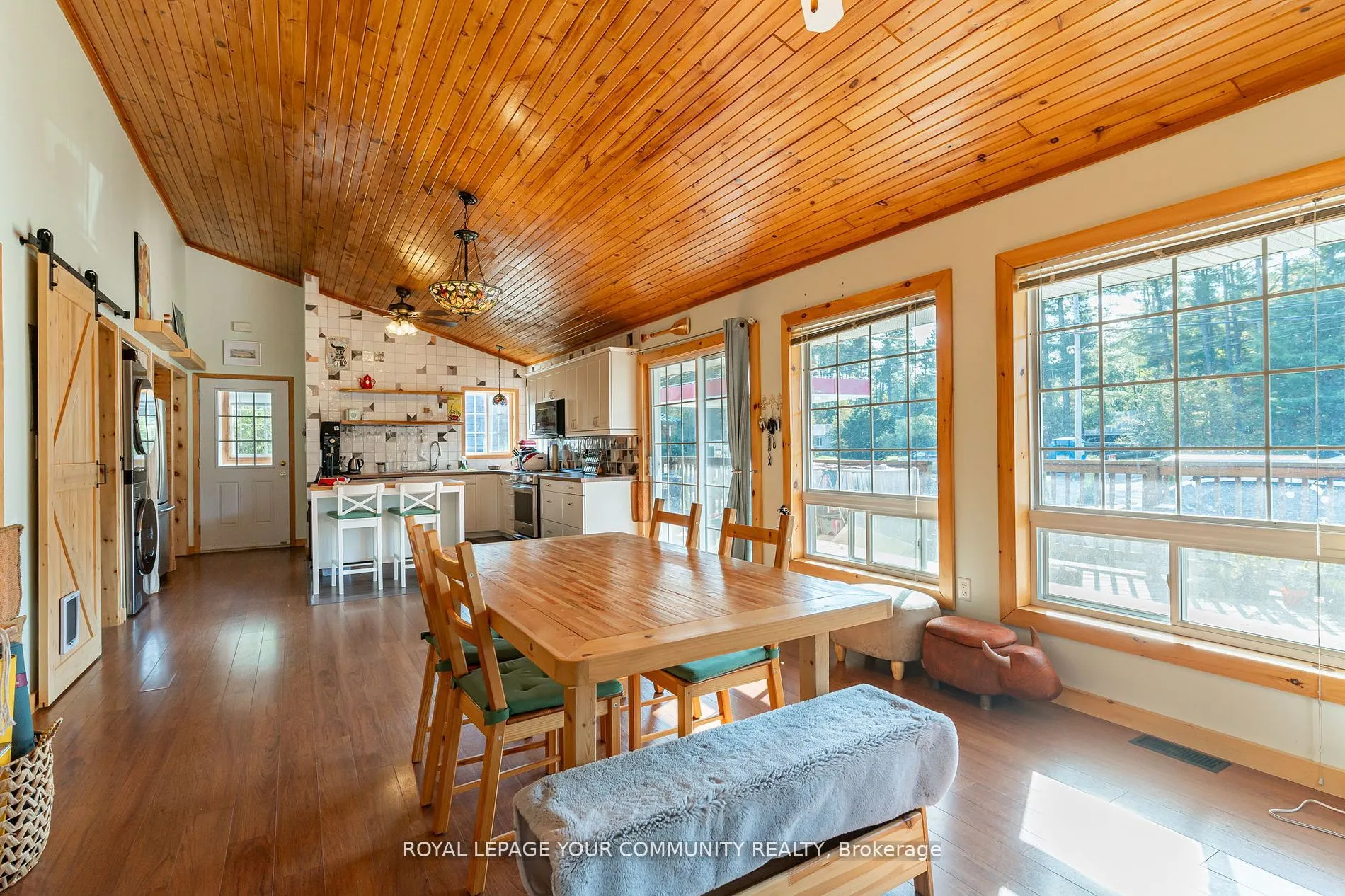 3895 Loop Road