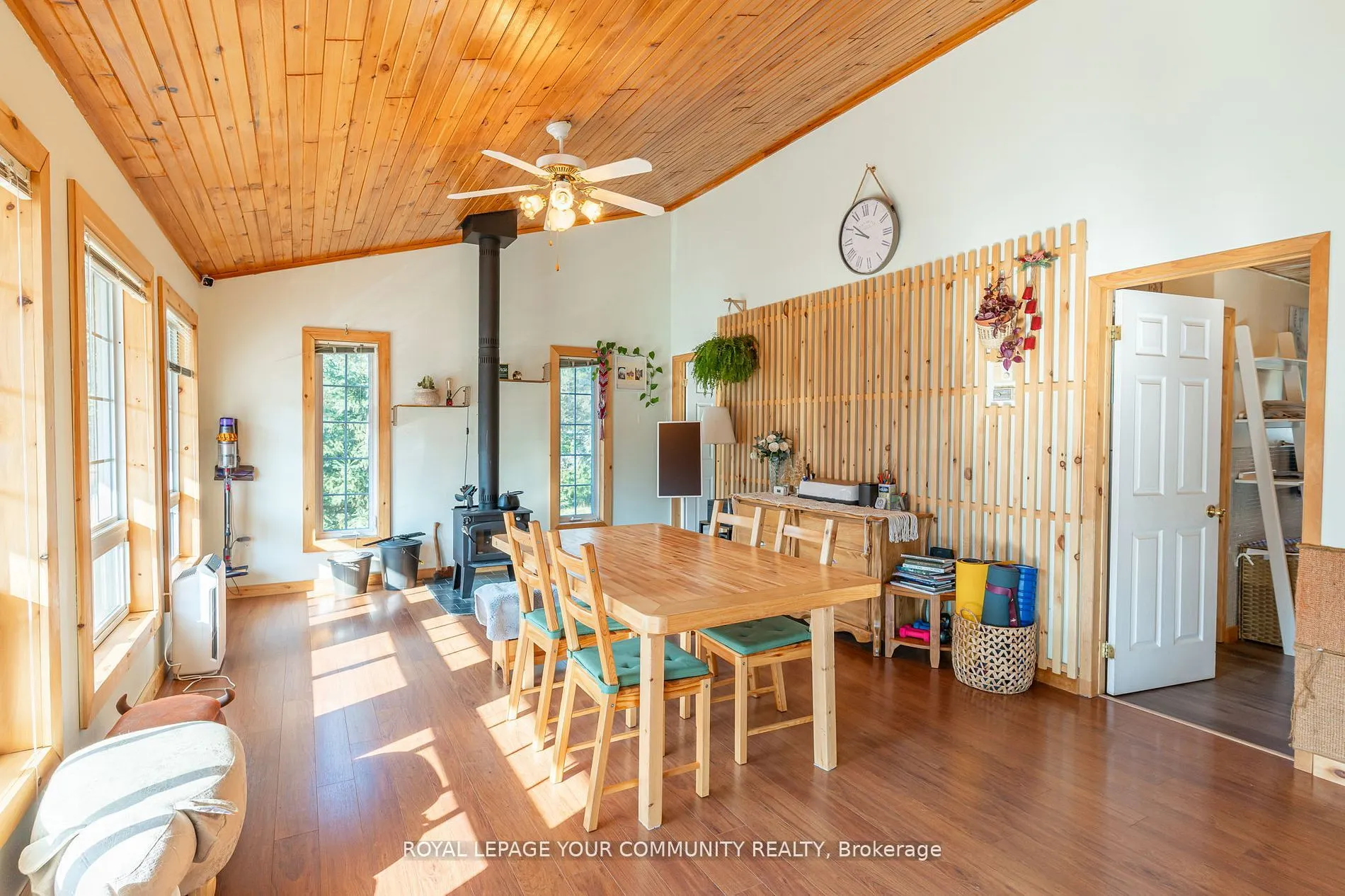3895 Loop Road