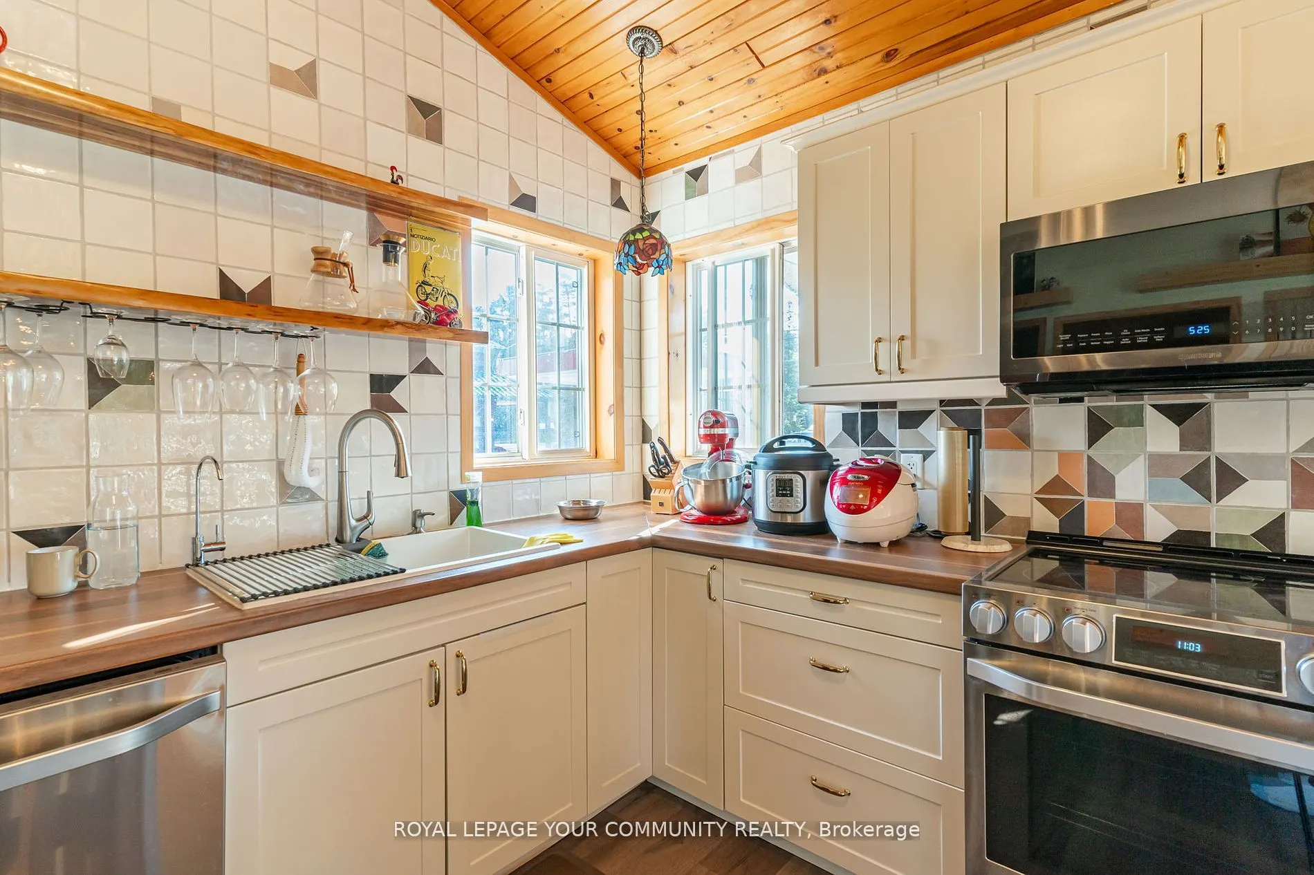 3895 Loop Road