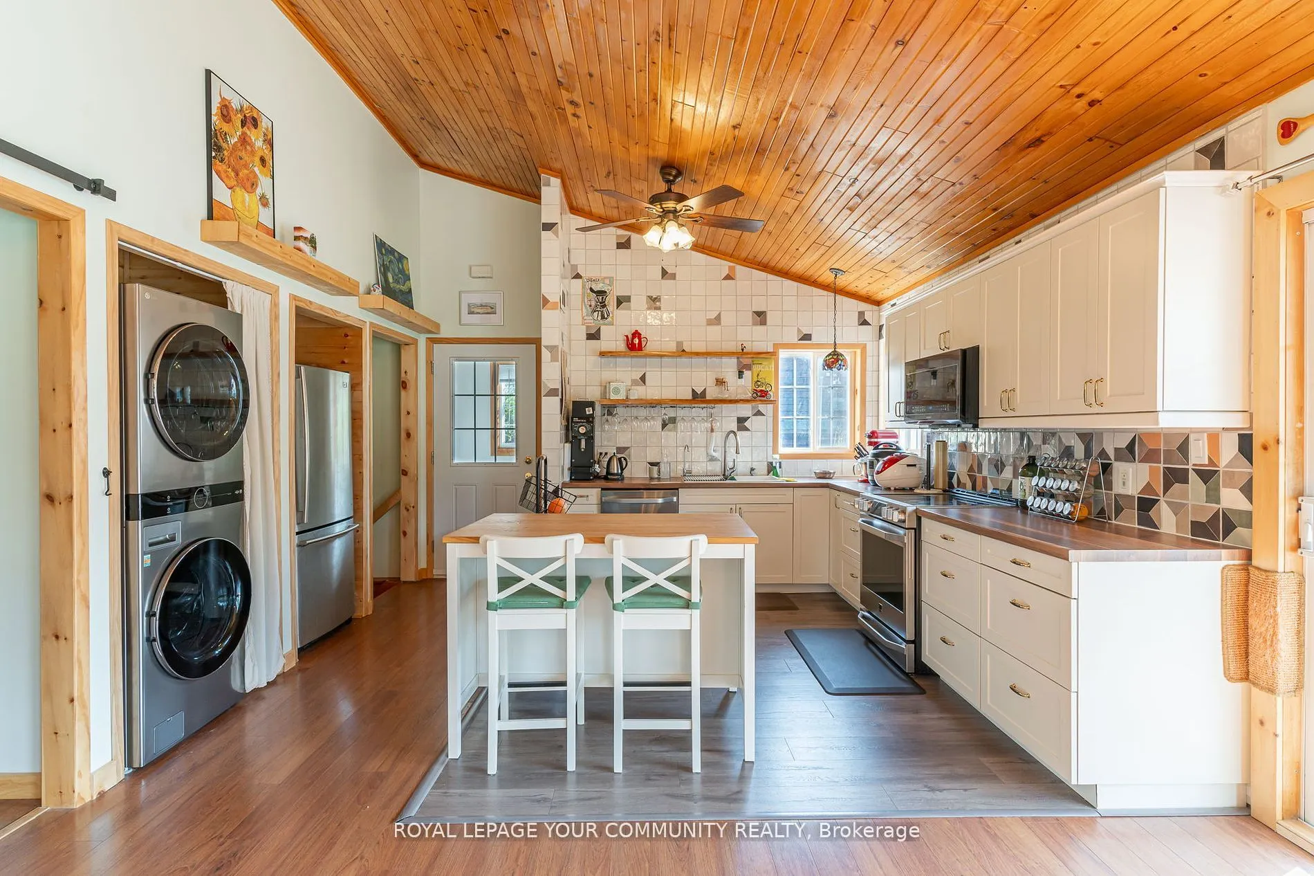 3895 Loop Road