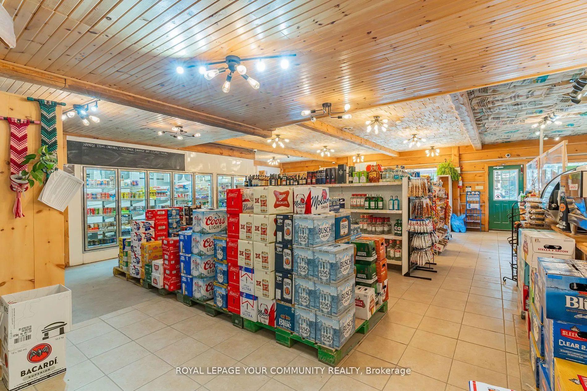 3895 Loop Road