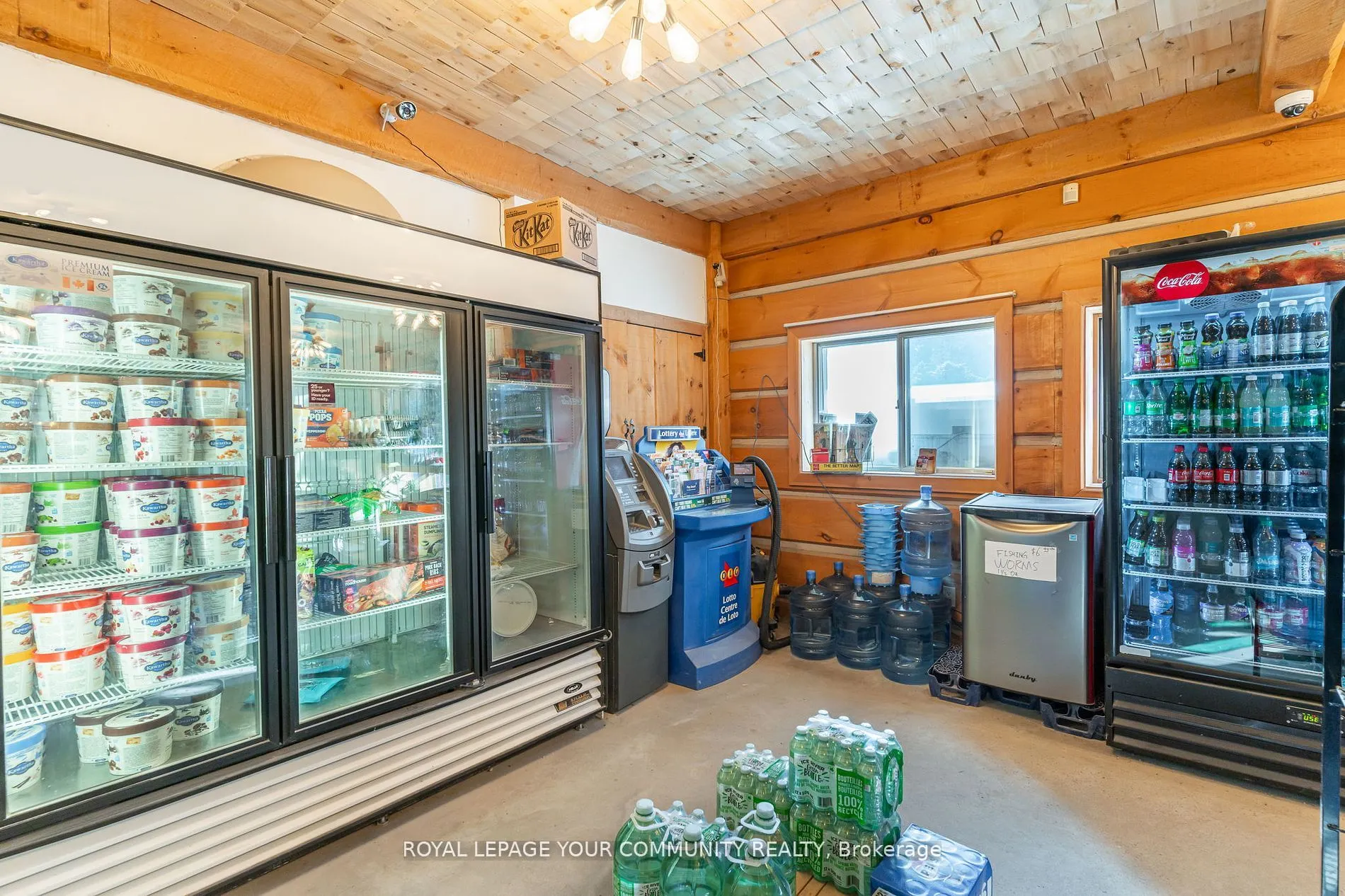 3895 Loop Road