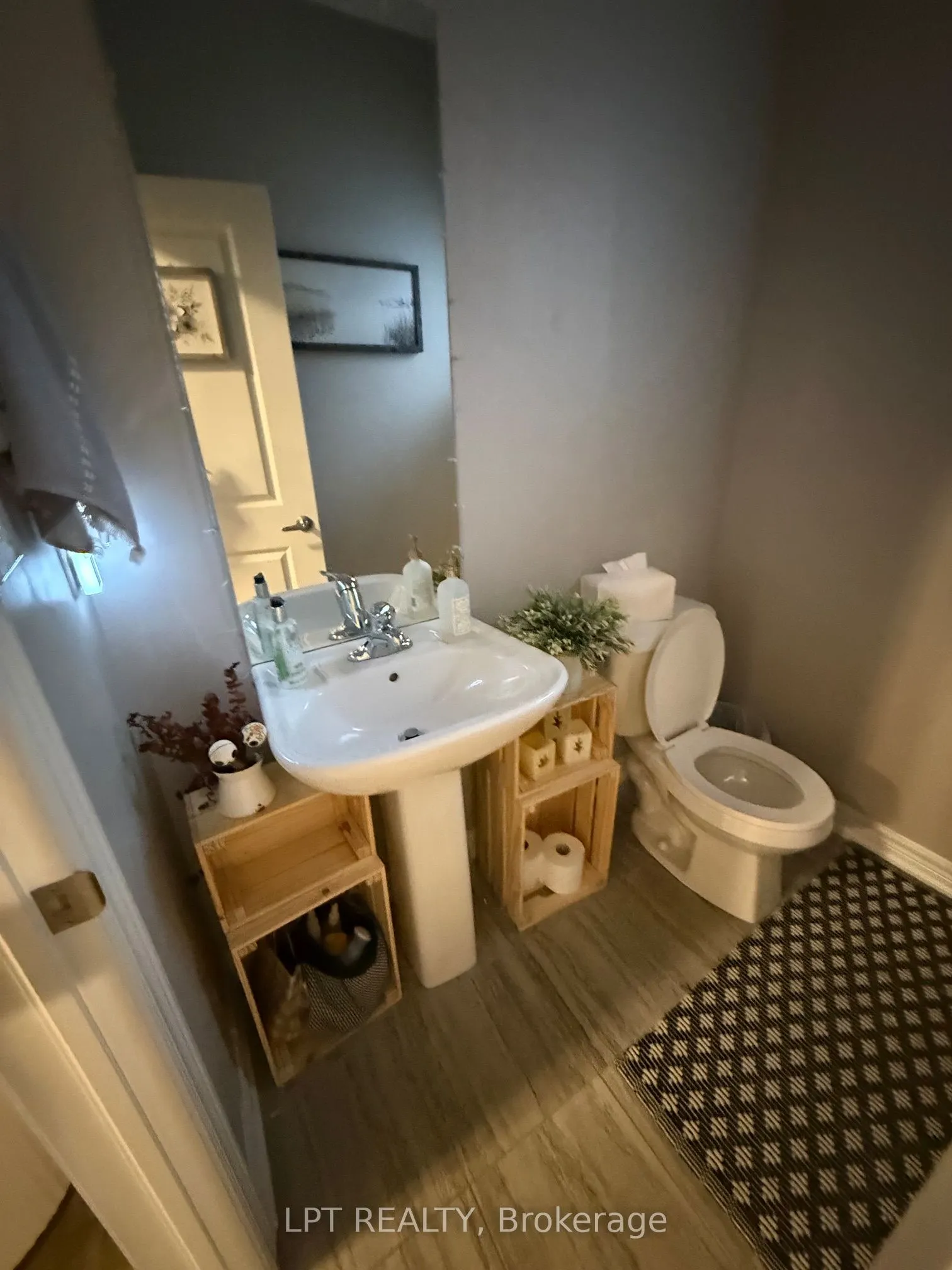50 Spring Crest (Upper Unit) Way