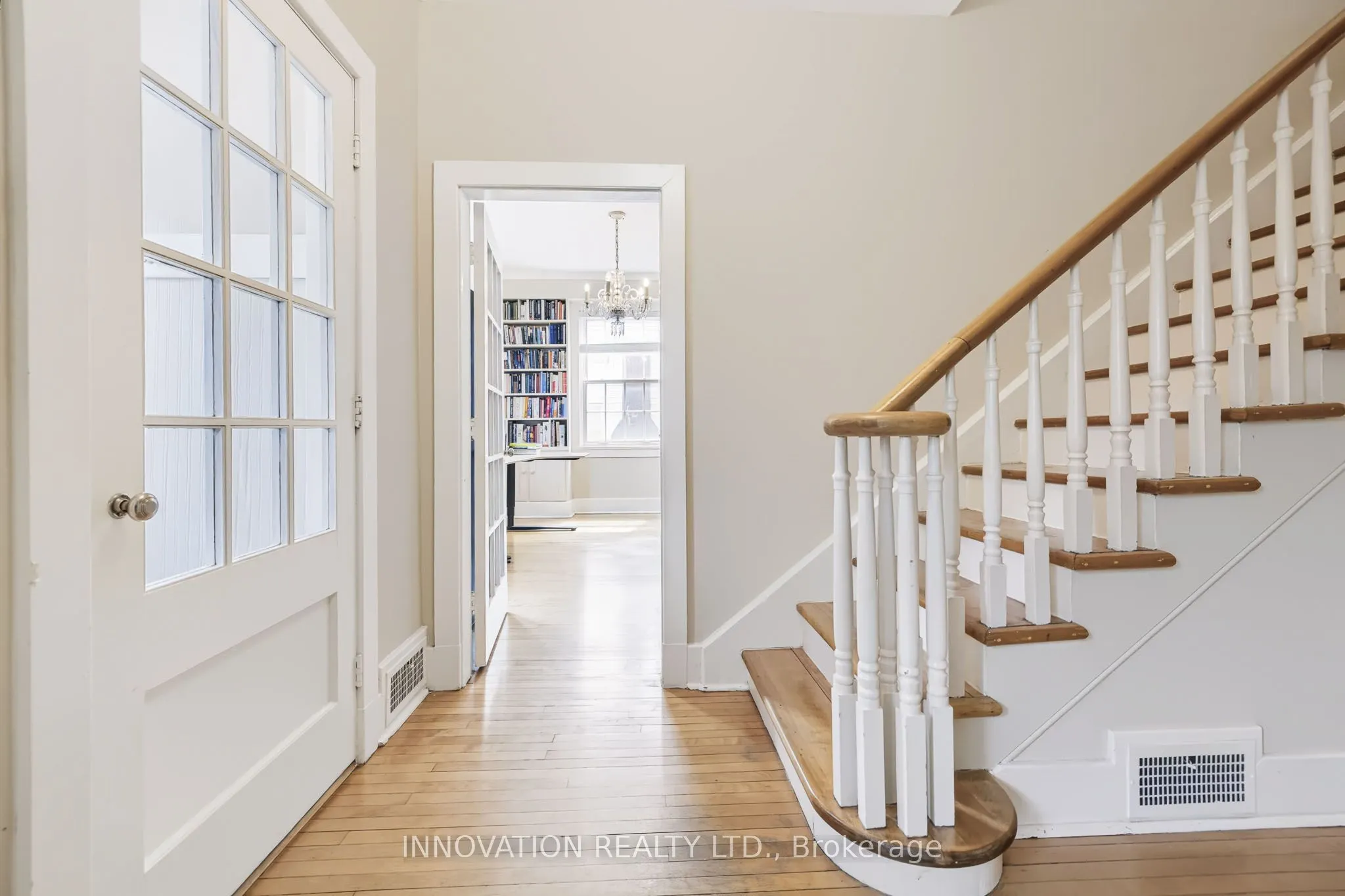 262 Bell Street