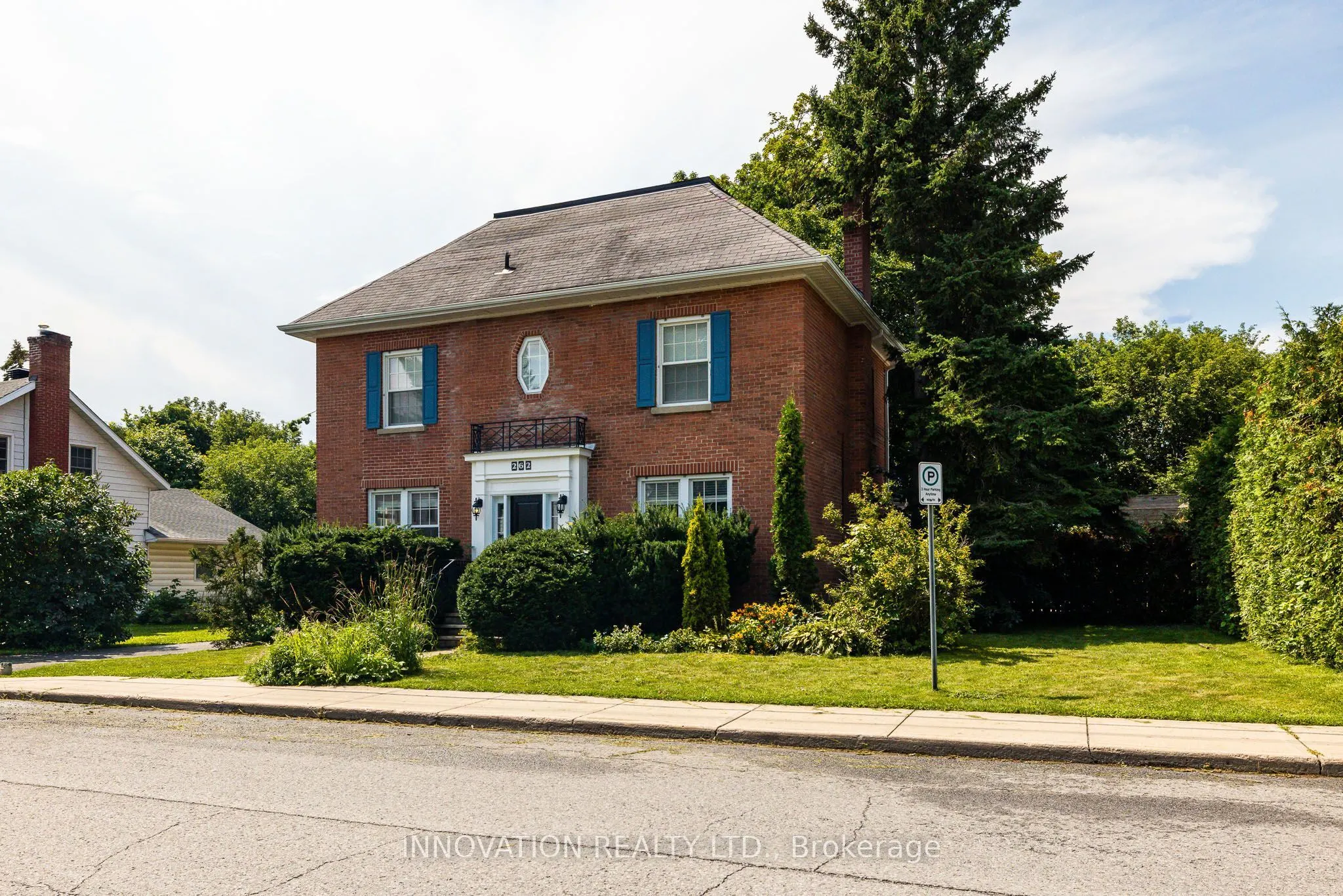 262 Bell Street