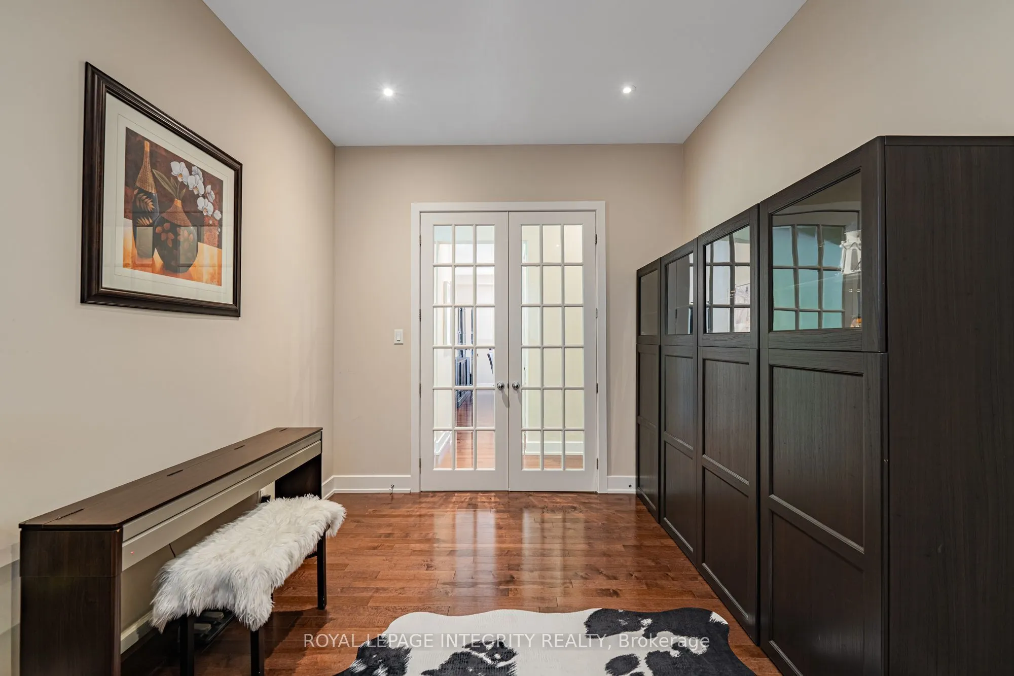 176 ESCARPMENT Crescent