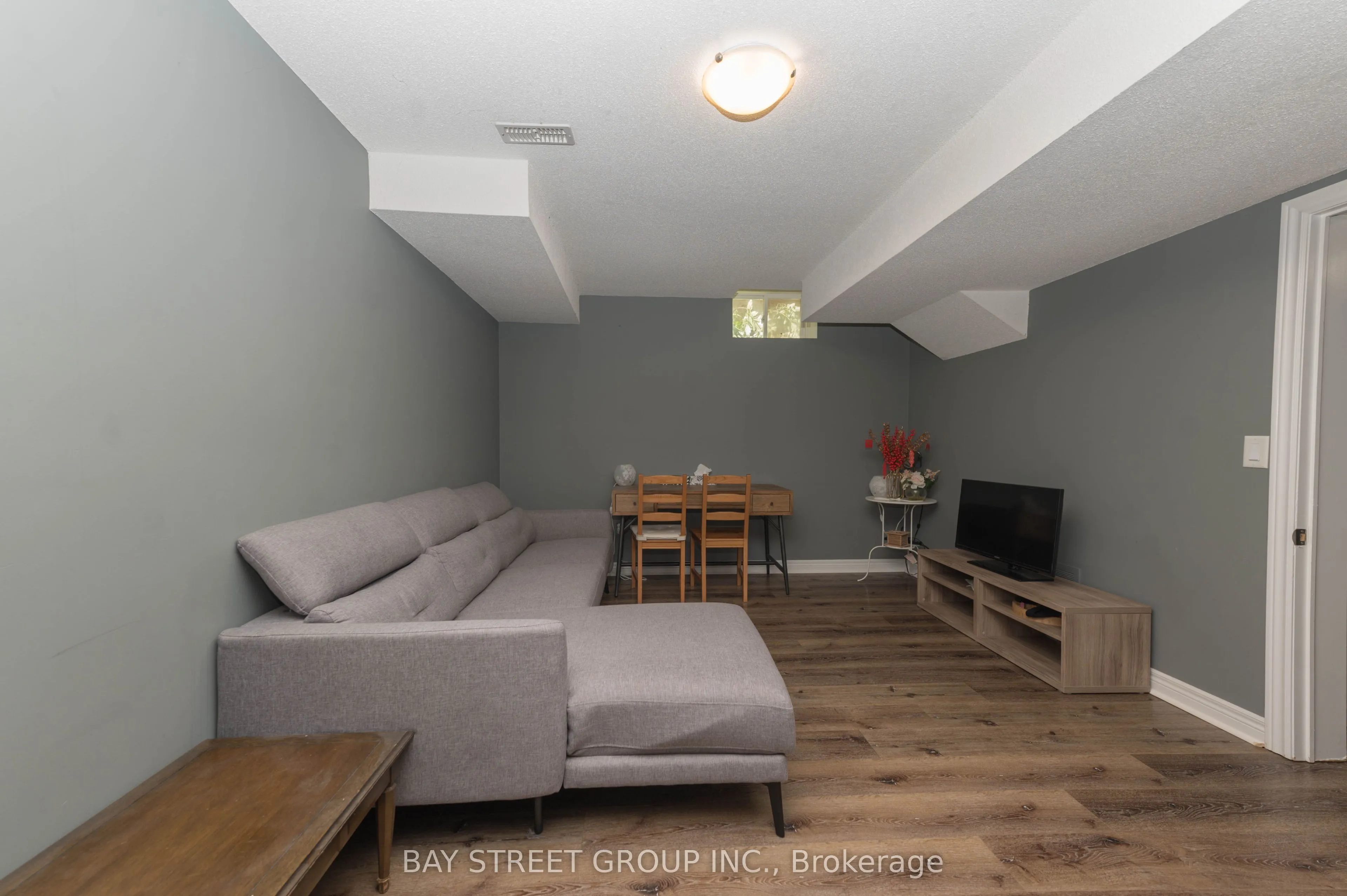 116 Winterberry Boulevard