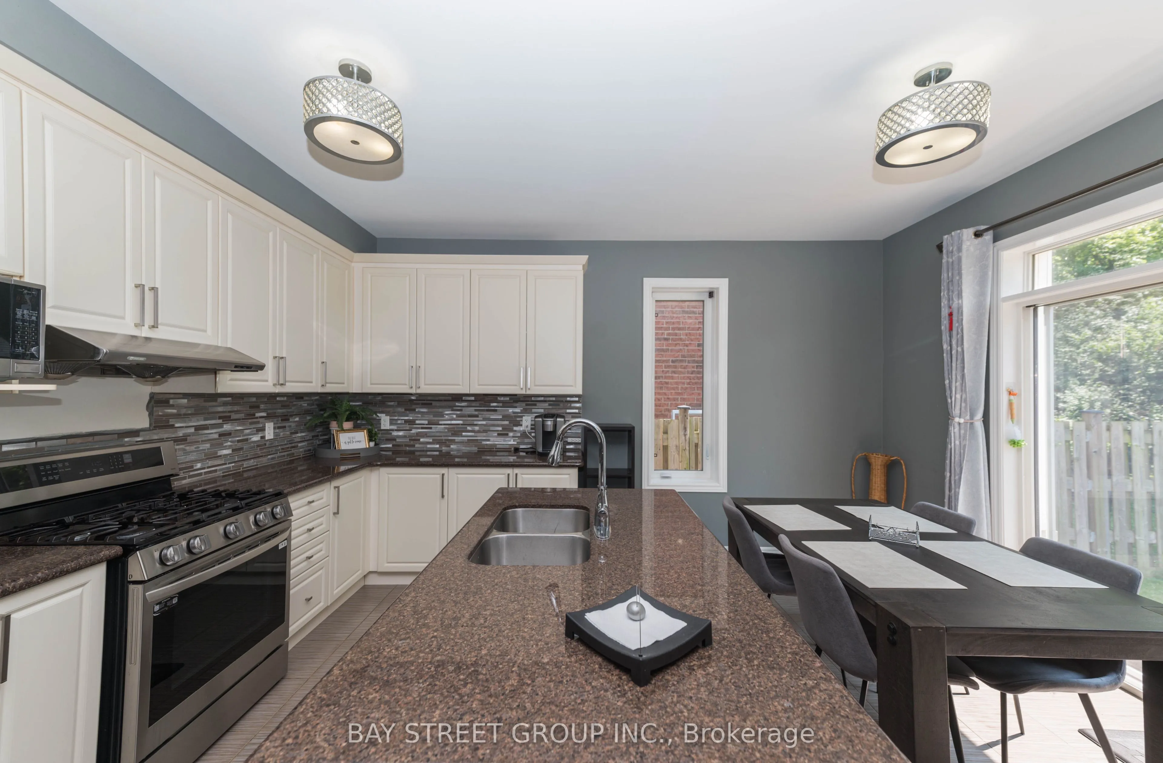 116 Winterberry Boulevard