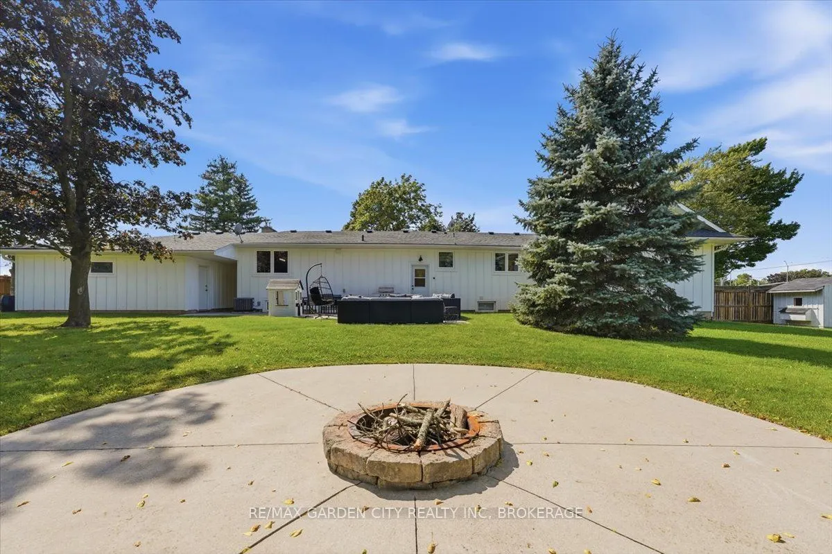 1581 Rice Road
