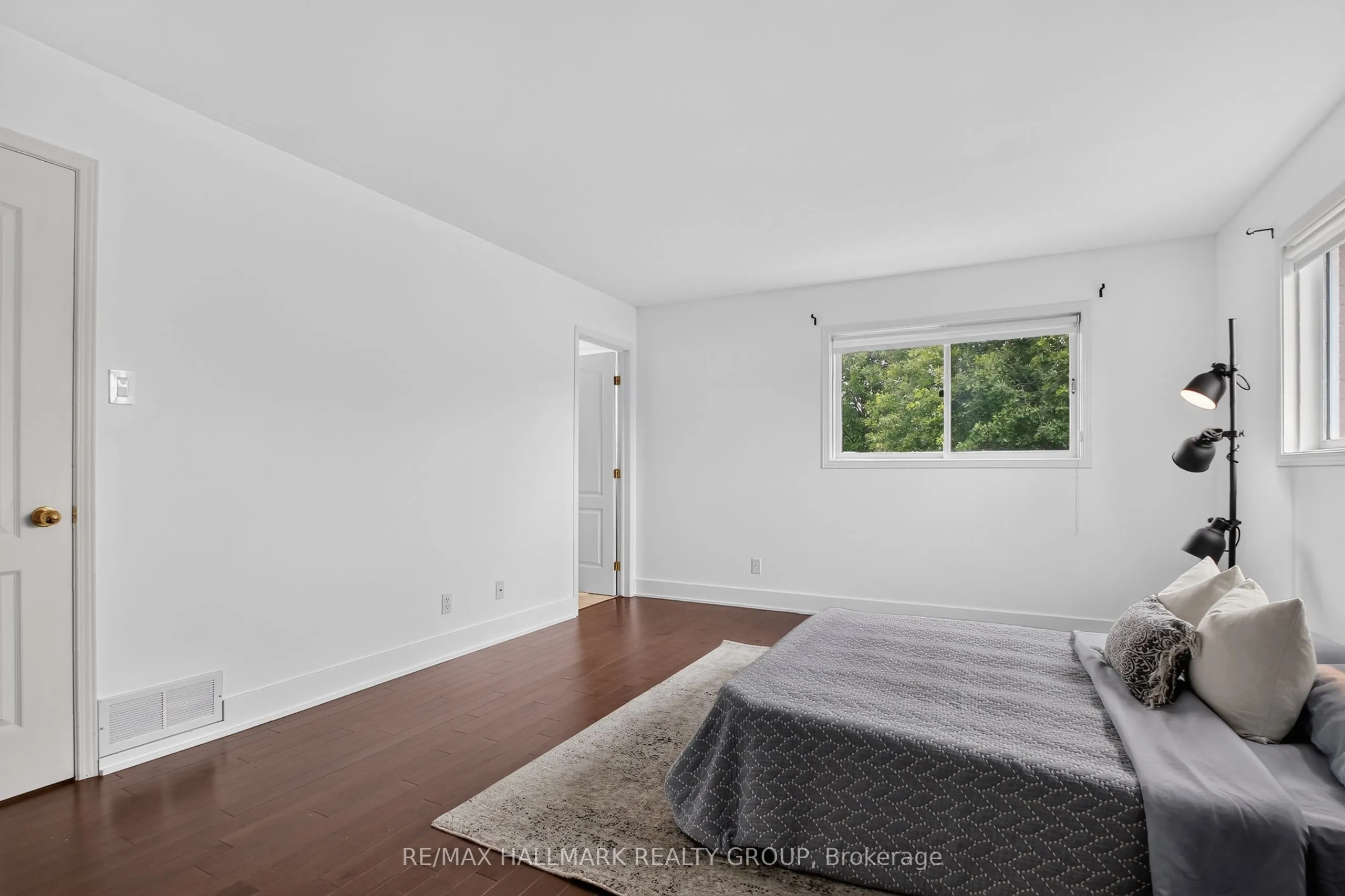 23 Whitegate Crescent