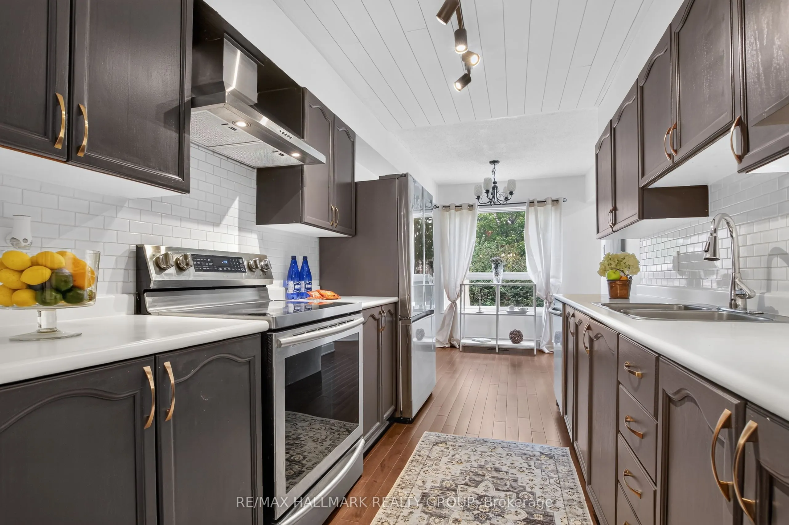 23 Whitegate Crescent
