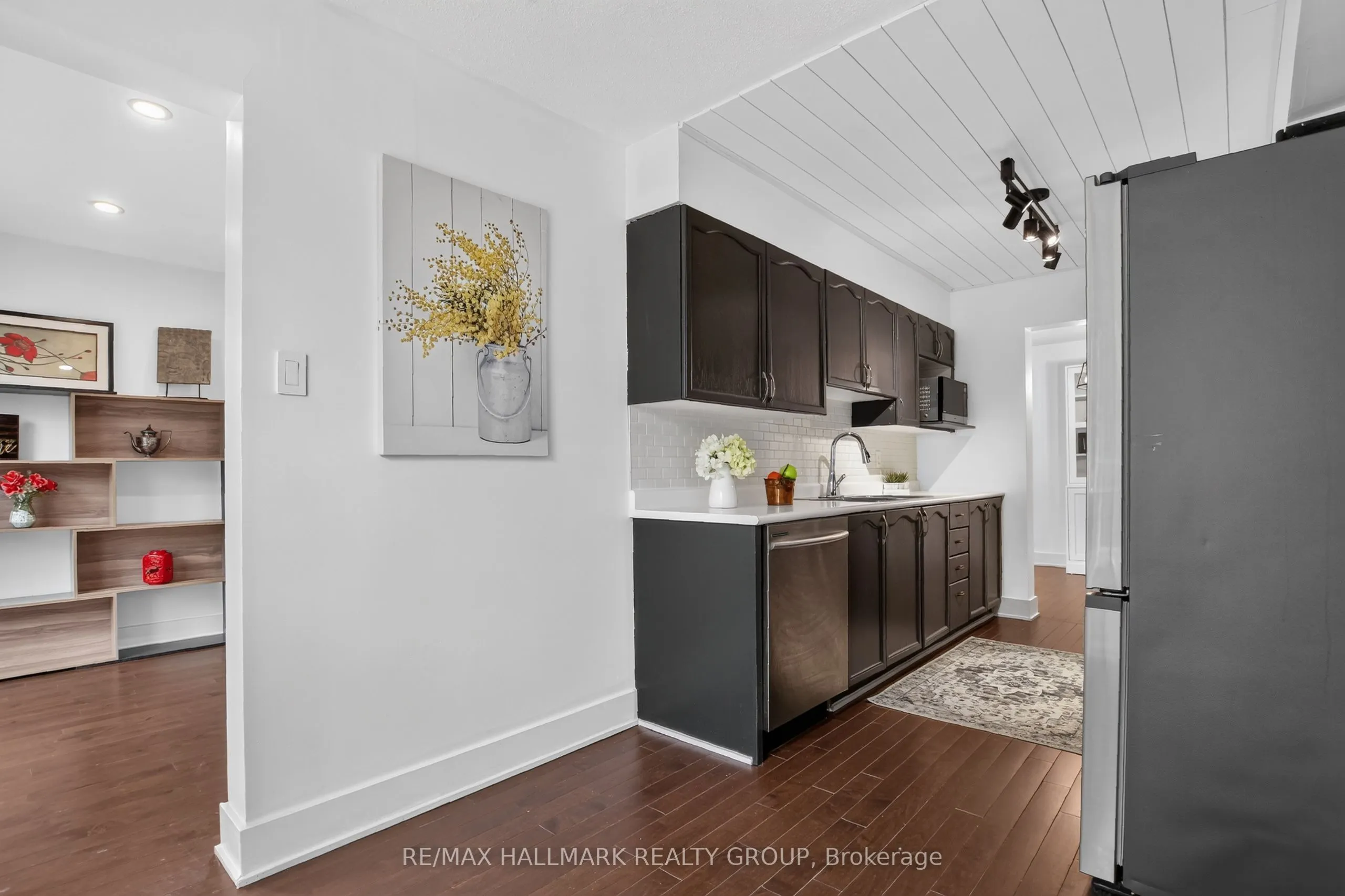 23 Whitegate Crescent