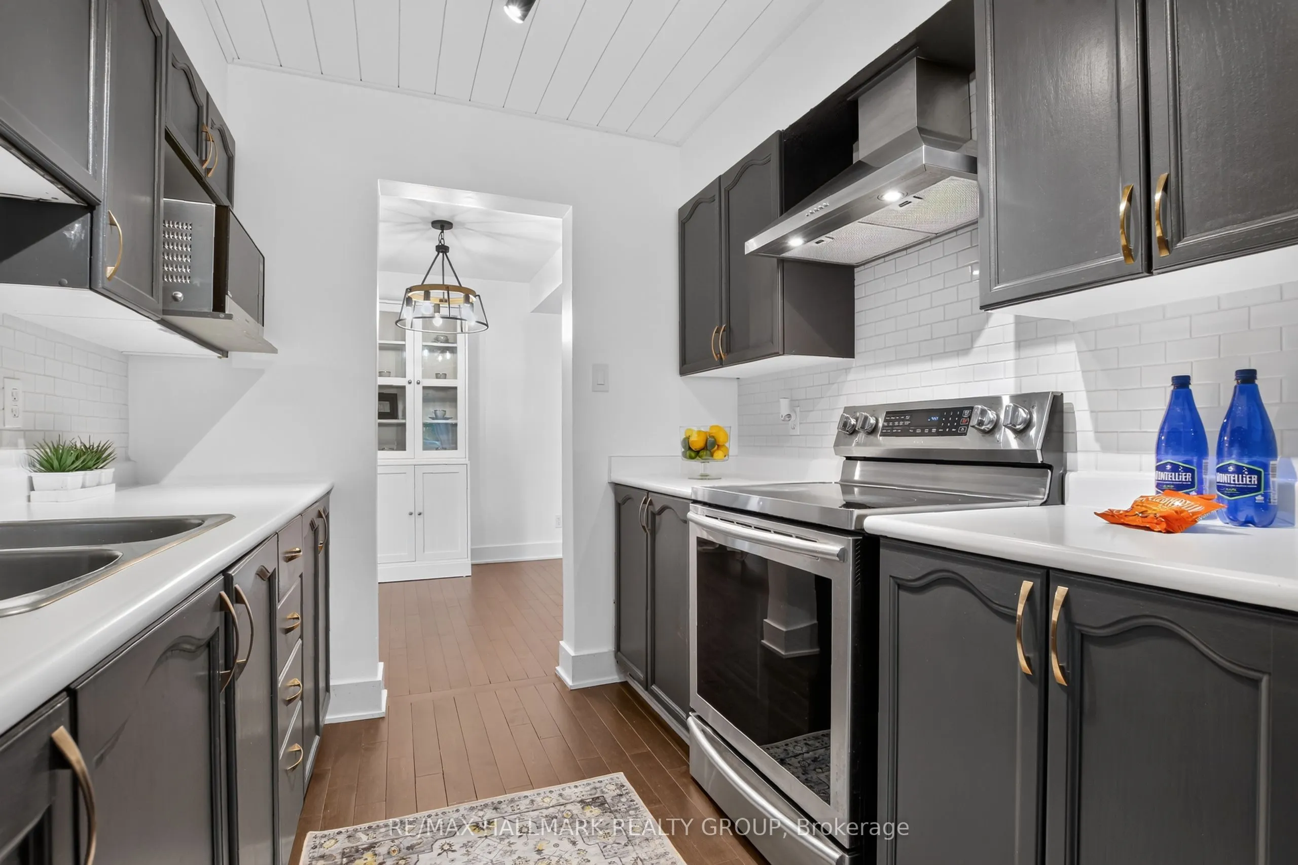 23 Whitegate Crescent