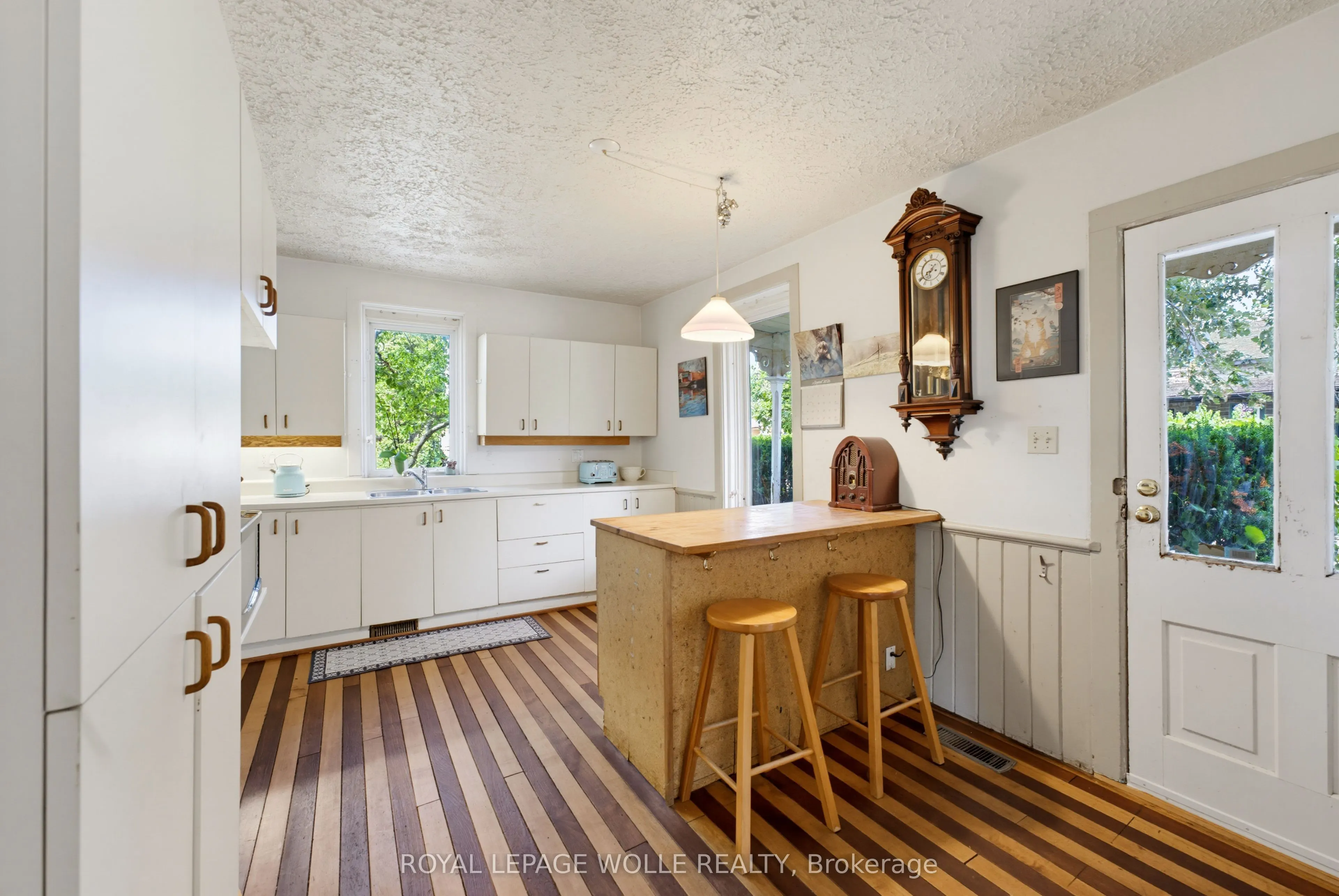1256 Maryhill Road