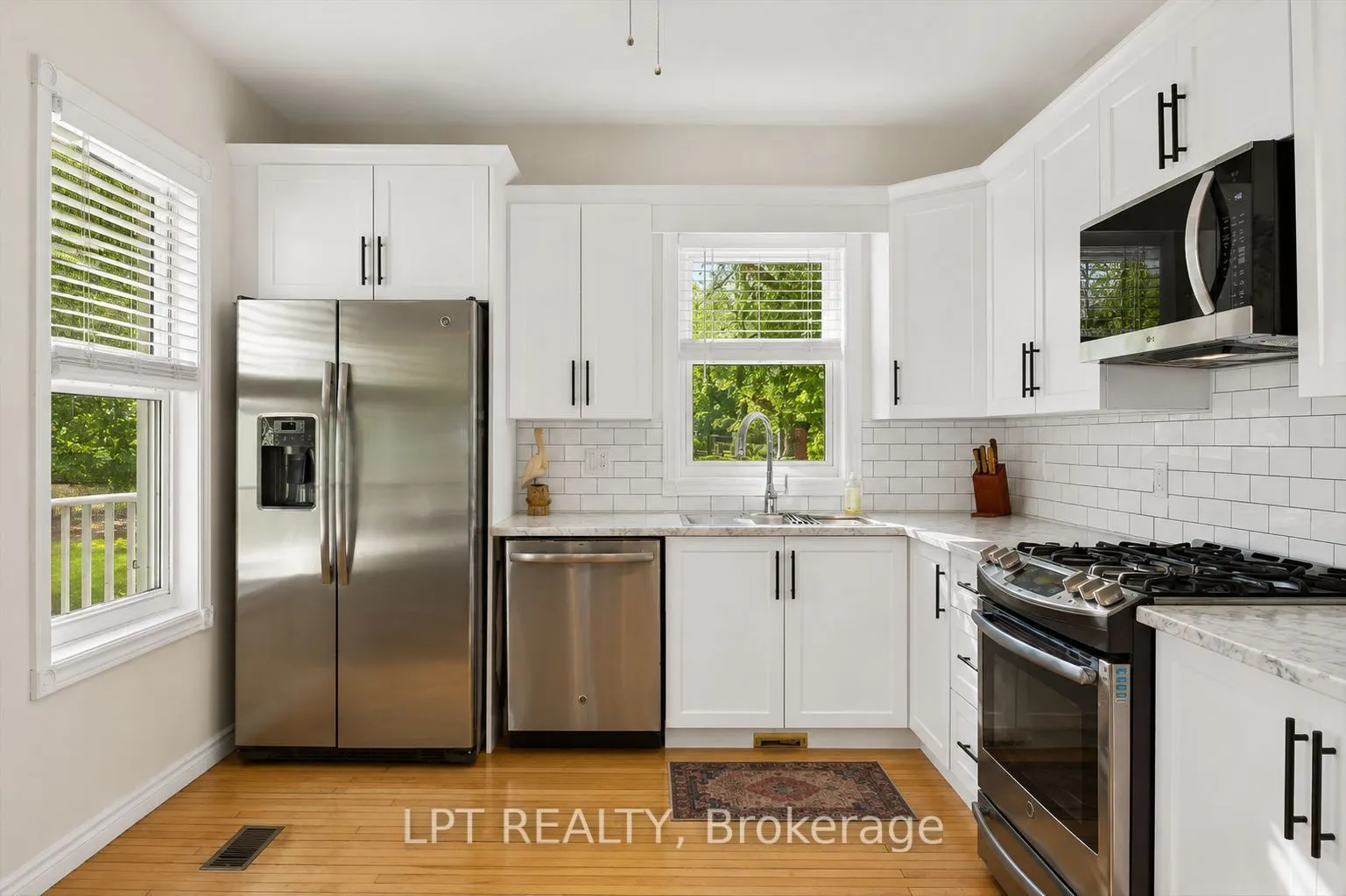 3472 Monck Road