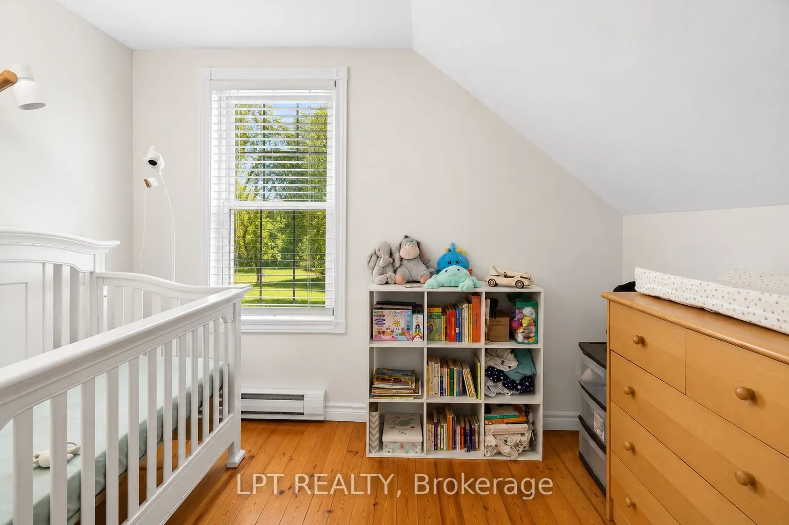 3472 Monck Road