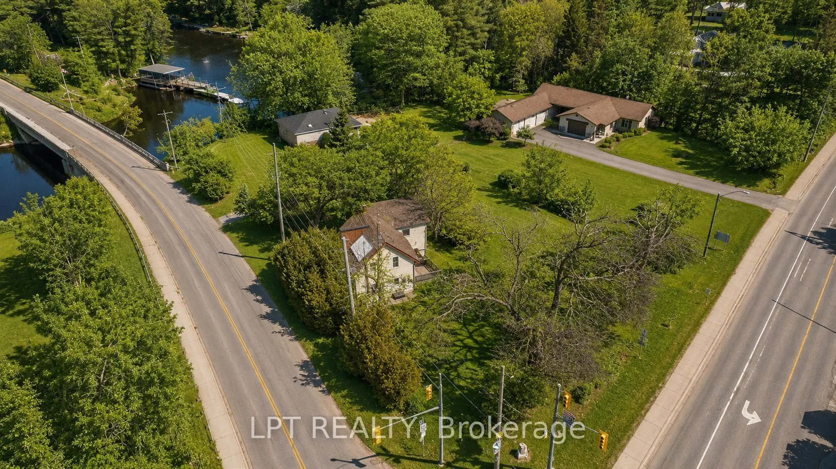 3472 Monck Road