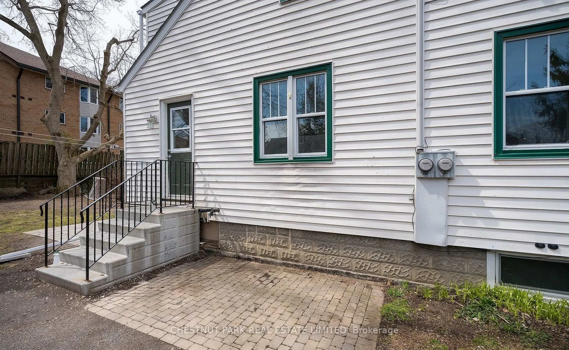 31-33 Washburn Street