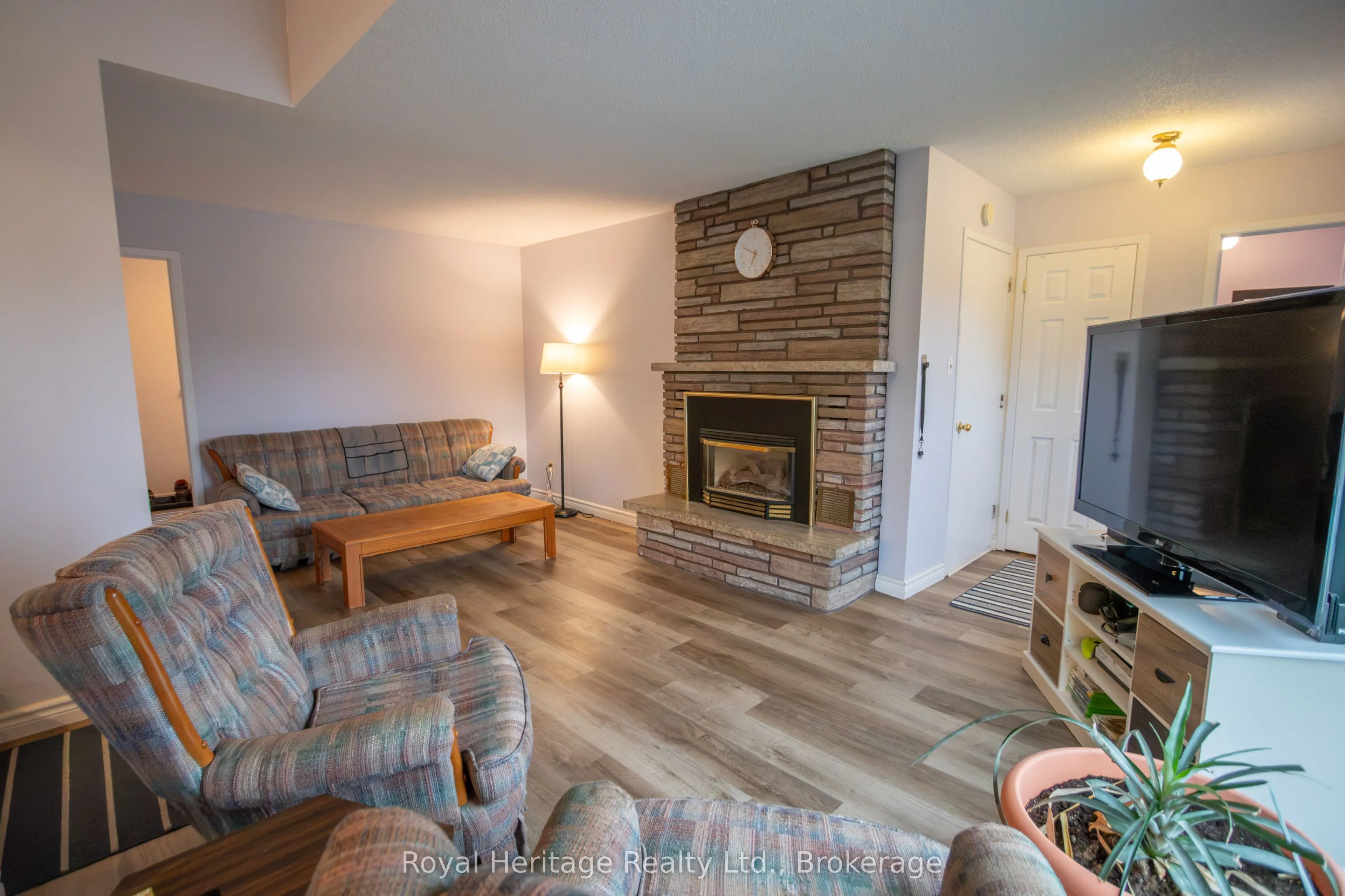 36 RIVERVIEW Road