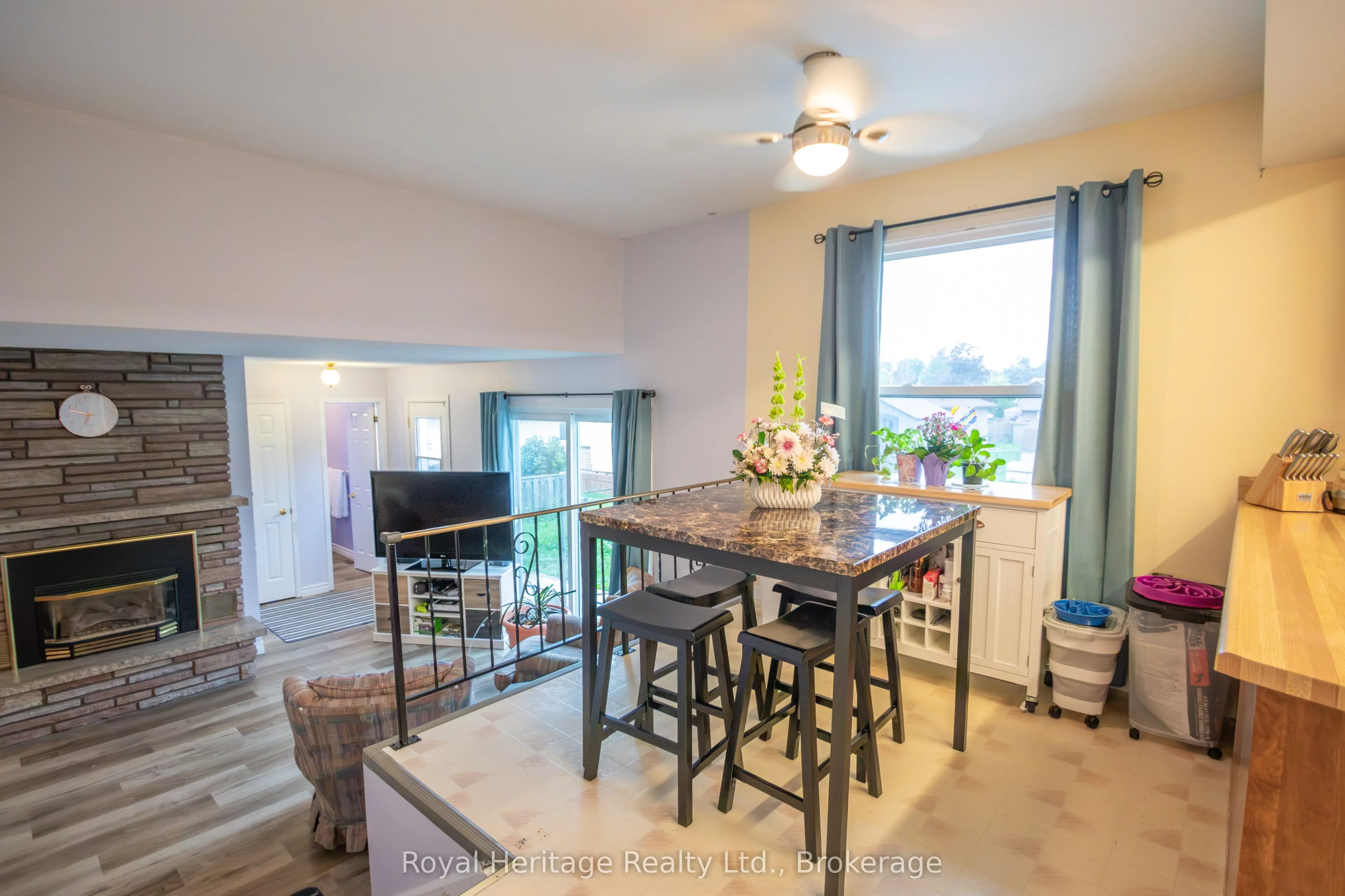 36 RIVERVIEW Road