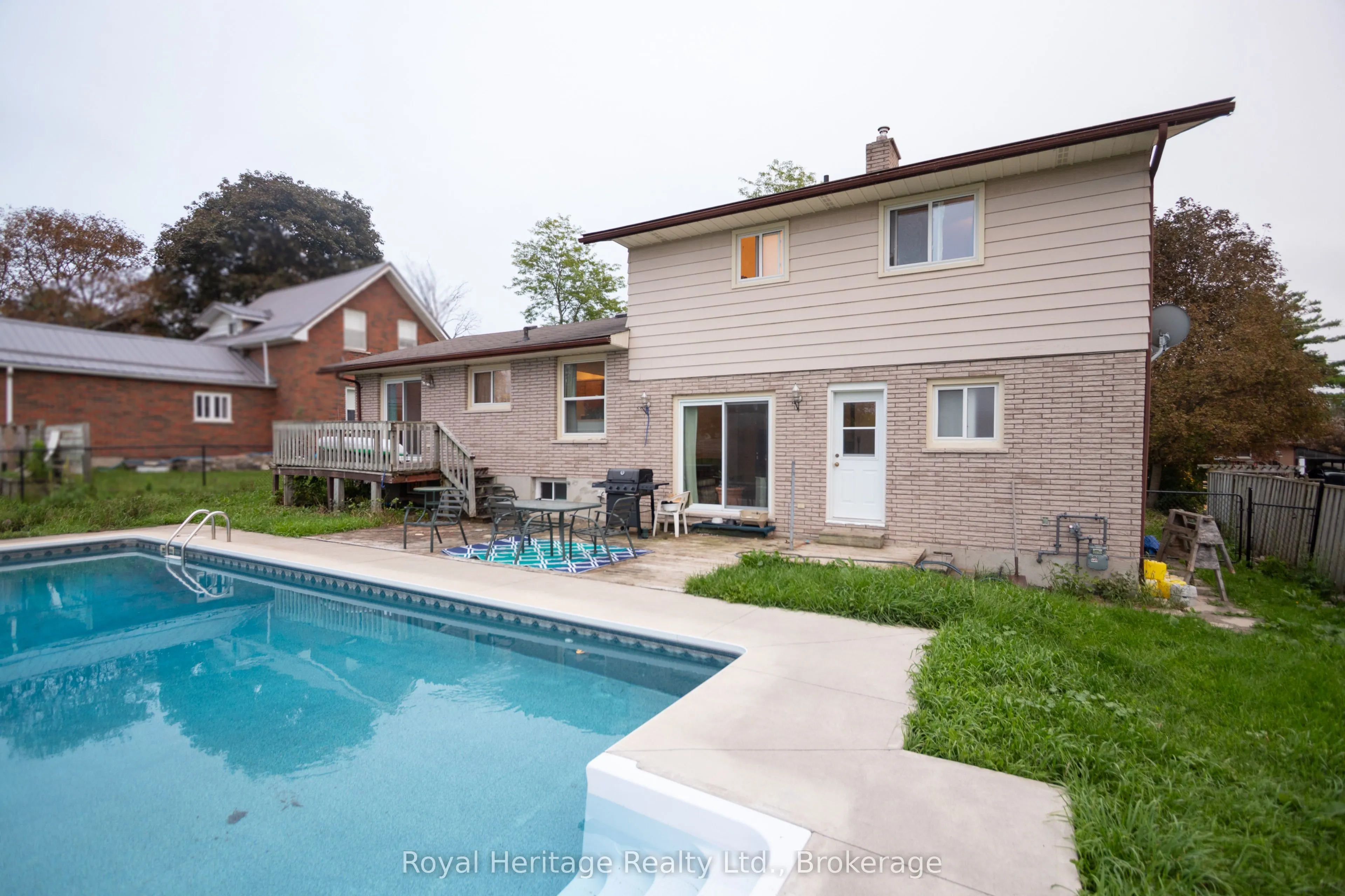 36 RIVERVIEW Road