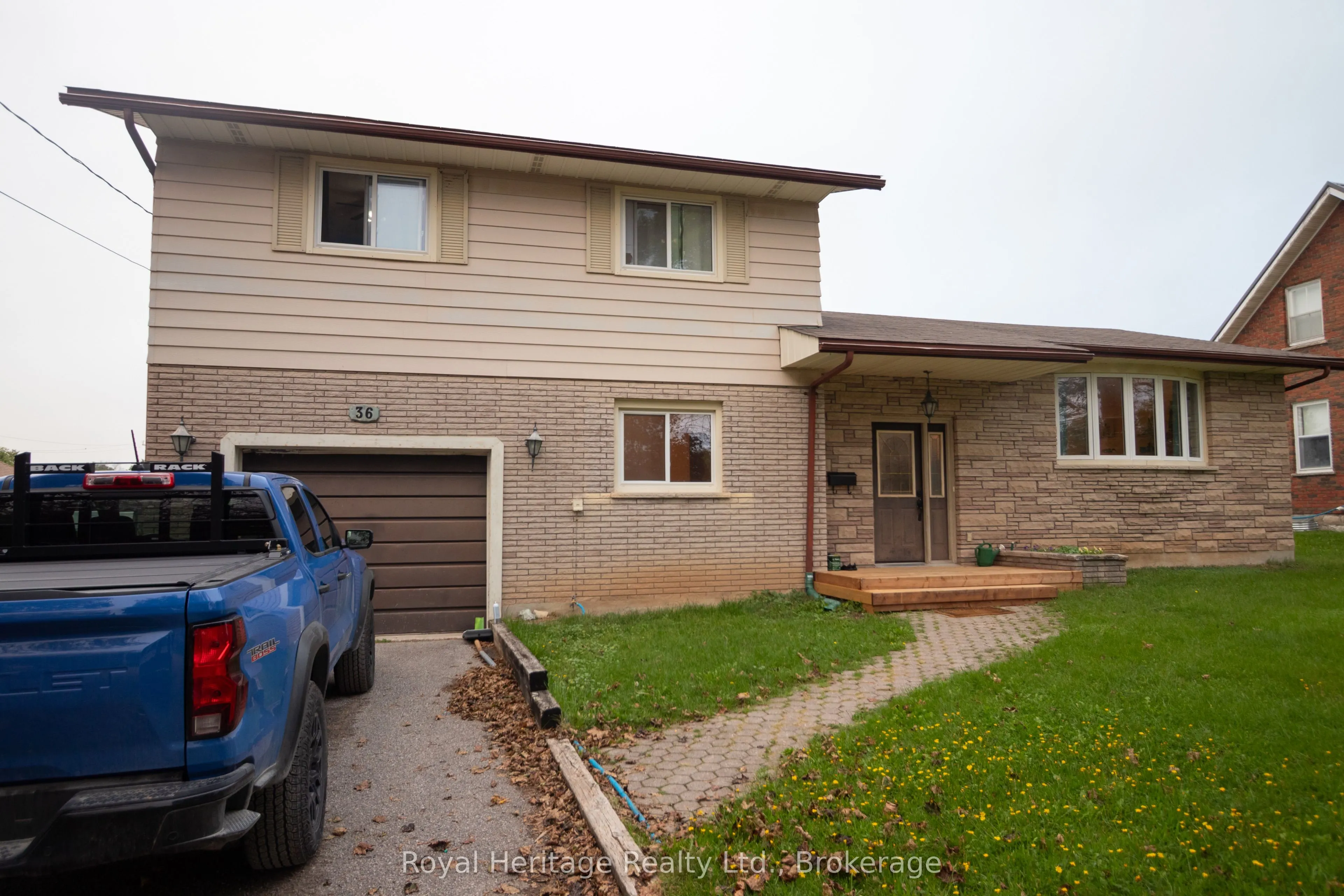 36 RIVERVIEW Road