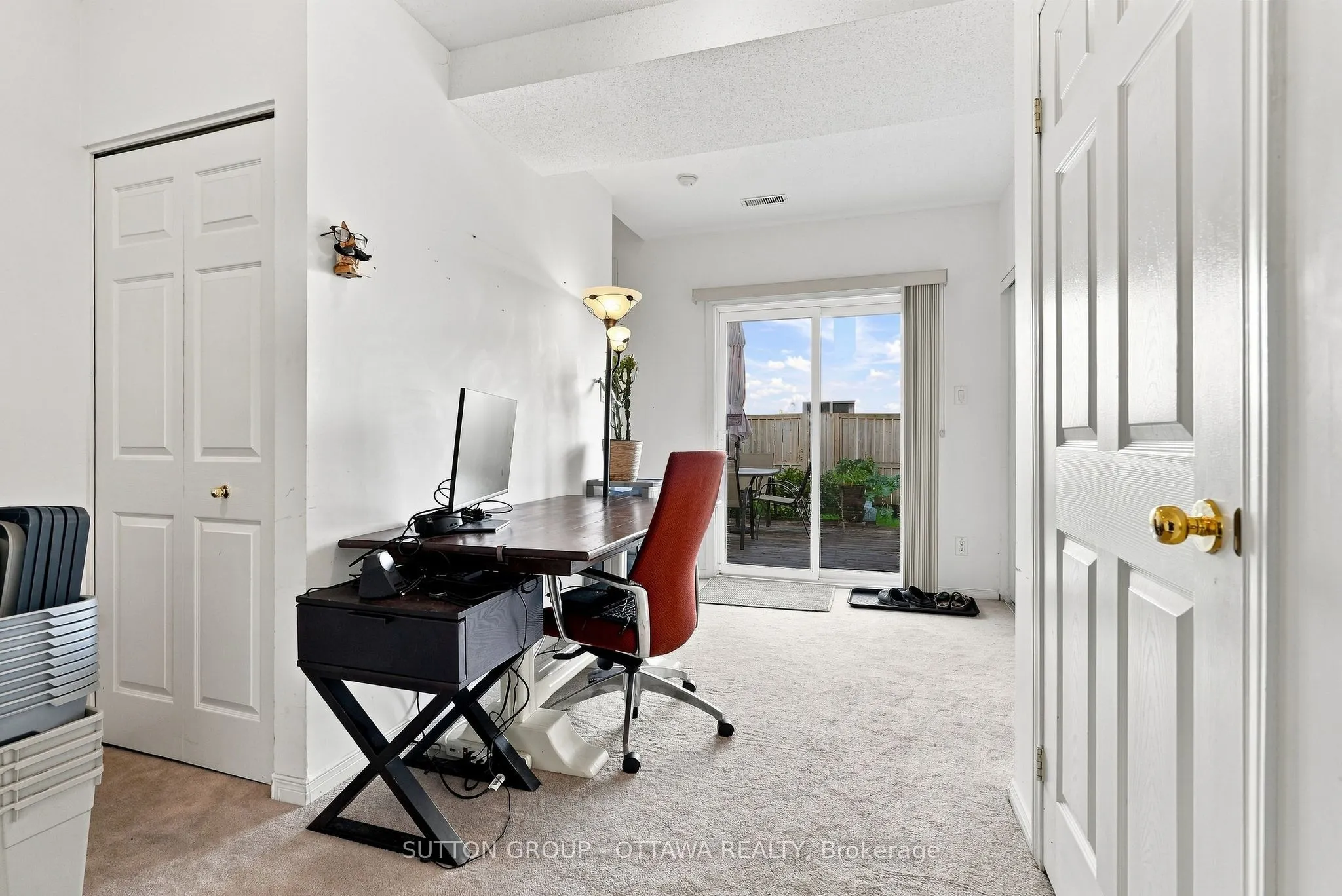 22 Manhattan Crescent