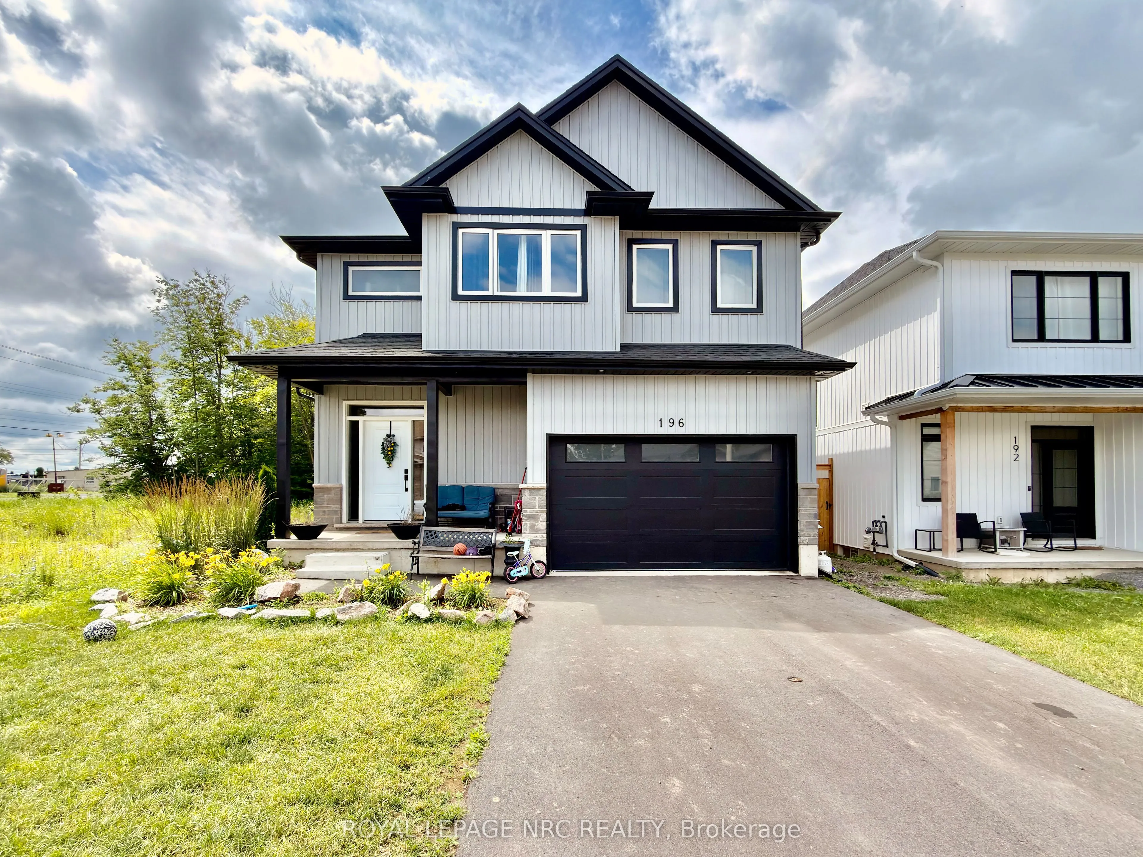 196 Hodgkins Avenue