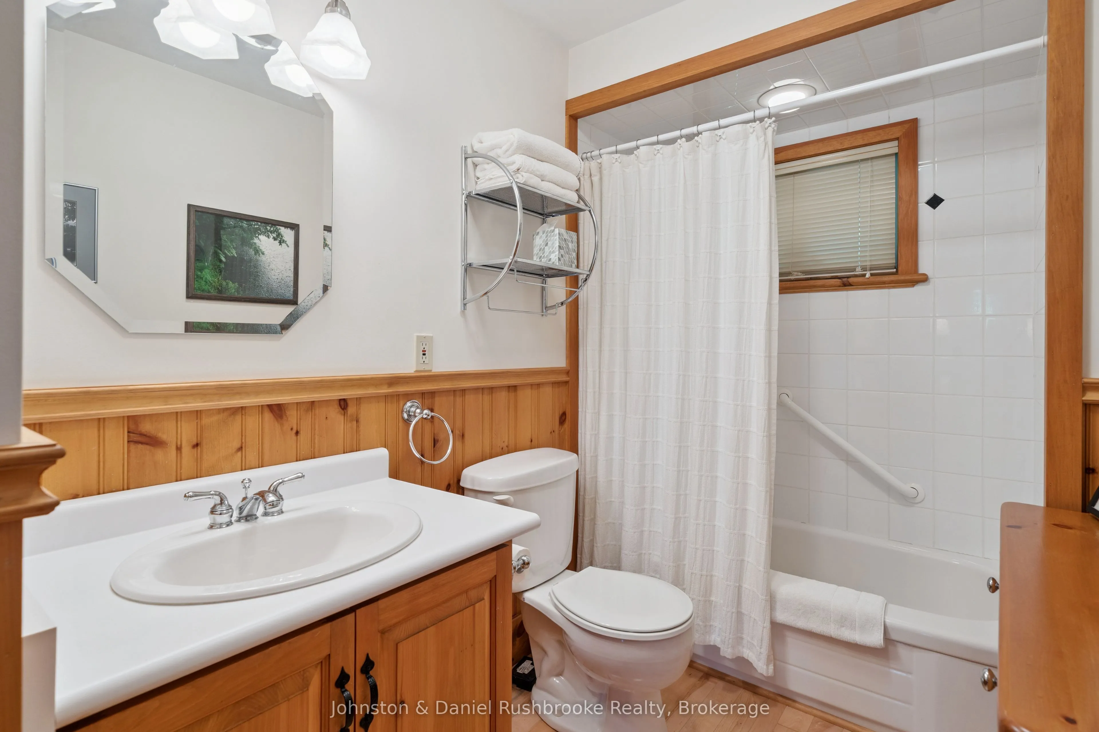 1041 Ann Street #4