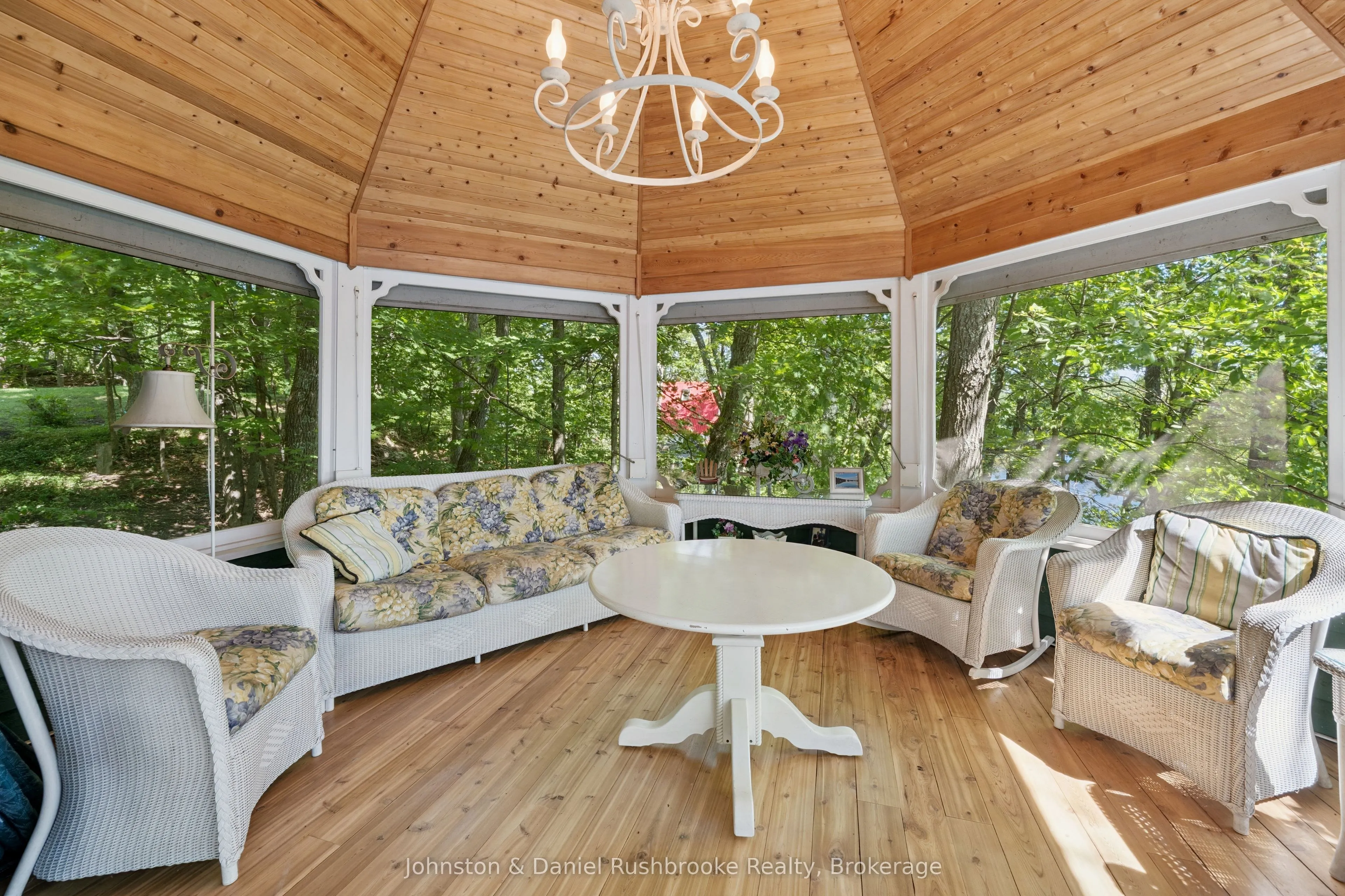 1041 Ann Street #4