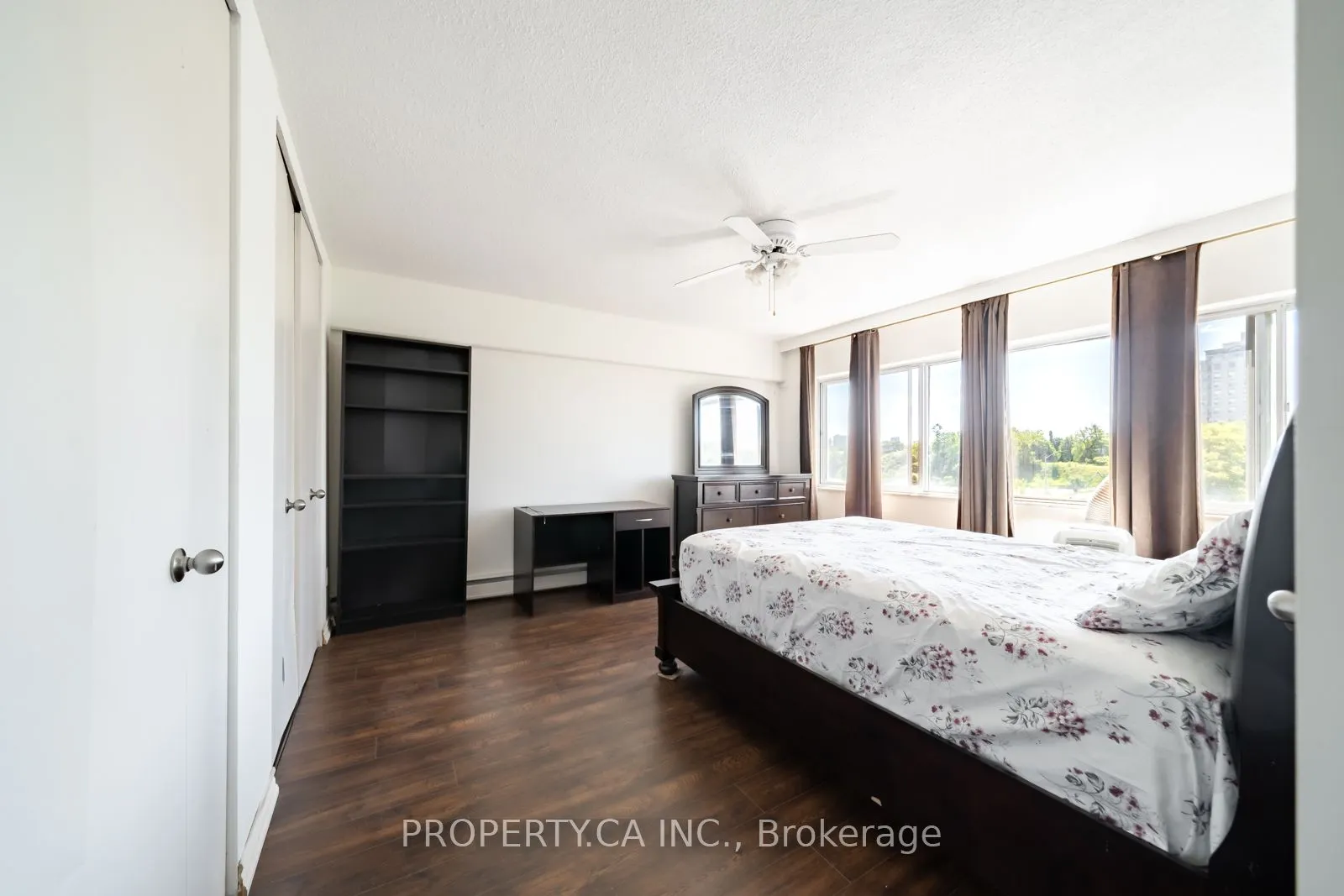45 Westmount Road N #404