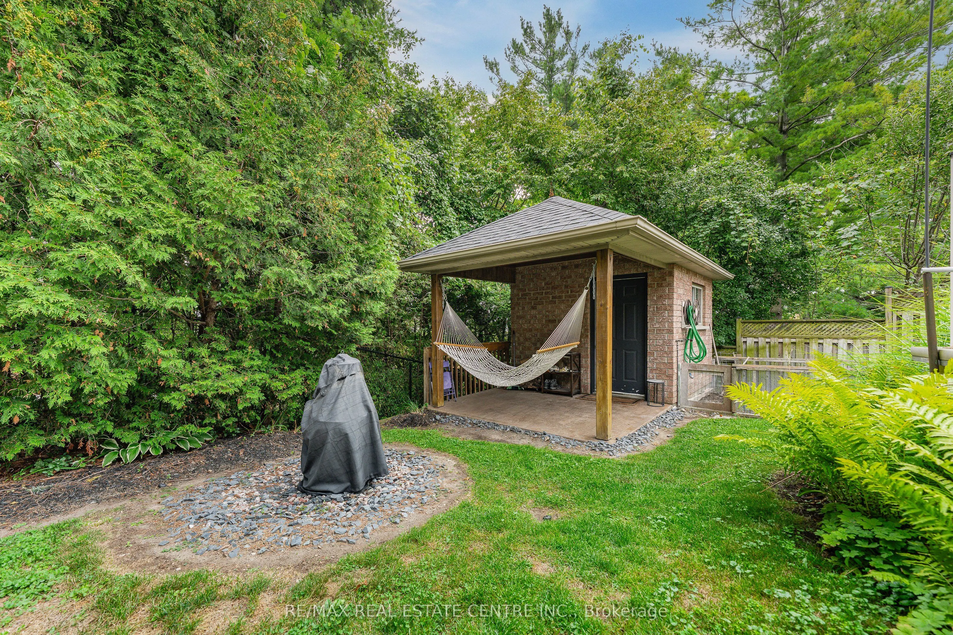 52 Archwood Crescent